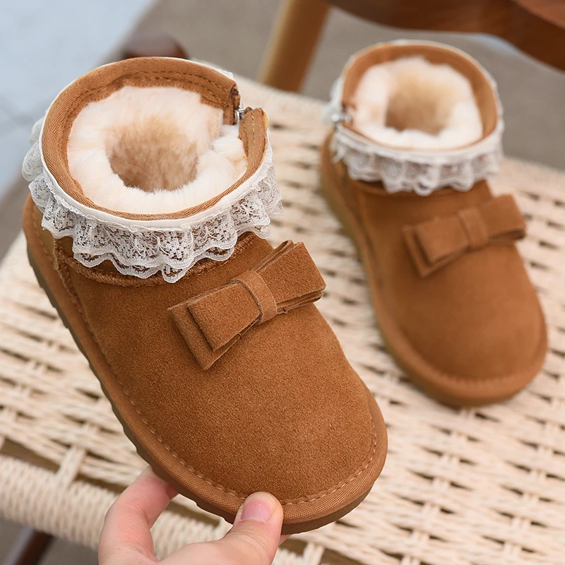 Genuine Leather Children's Snow Boots, Girls' Snow Cotton Boots, Girls' Thick Short Boots, Big Cotton Shoes, 2025 Winter New Children's Collection
Genuine Leather Children's Snow Boots, Girls' Snow Cotton Boots, Girls' Thick Short Boots, Big Cotton Shoes, 2025 Winter New Children's Collection