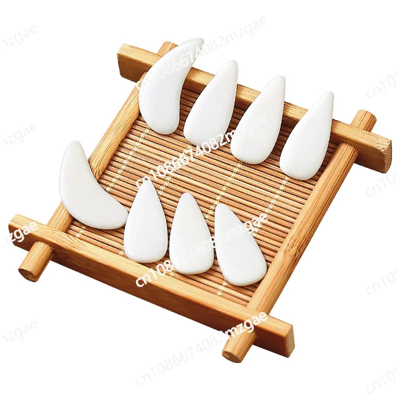 Играть в гучжэн для ногтей, говяжья кость, профессиональный класс, специальный шейкер для пальцев для начинающих, коробка для хранения ногтей
Играть в гучжэн для ногтей, говяжья кость, профессиональный класс, специальный шейкер для пальцев для начинающих, коробка для хранения ногтей