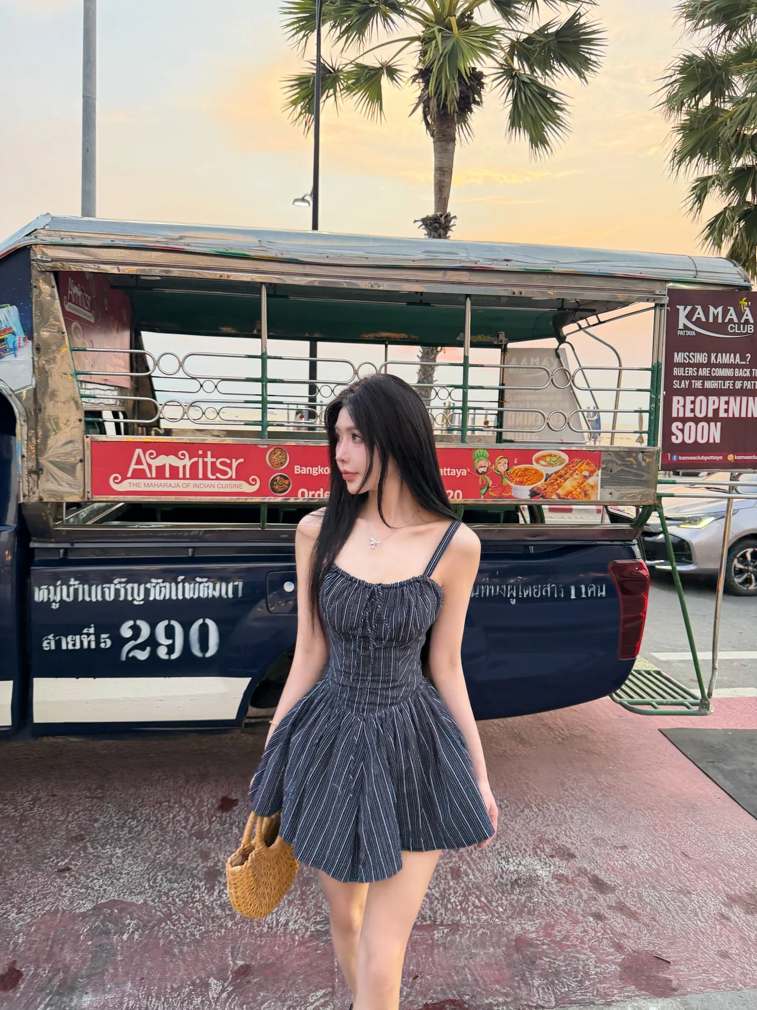 Striped A-Line Dress Women's Summer Sleeveless Gored Hem Belted Waist Slimming French Style Cotton Blend Casual Dress
Striped A-Line Dress Women's Summer Sleeveless Gored Hem Belted Waist Slimming French Style Cotton Blend Casual Dress