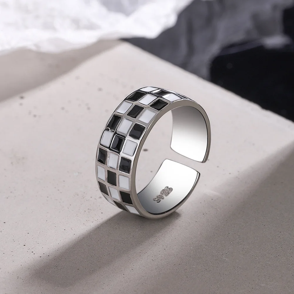 Buyee 925 Sterling Silver Fashion Ring Black & White Enamel Open Ring Finger for Women Men Excellent Fine Jewelry Circle Gift
Buyee 925 Sterling Silver Fashion Ring Black & White Enamel Open Ring Finger for Women Men Excellent Fine Jewelry Circle Gift