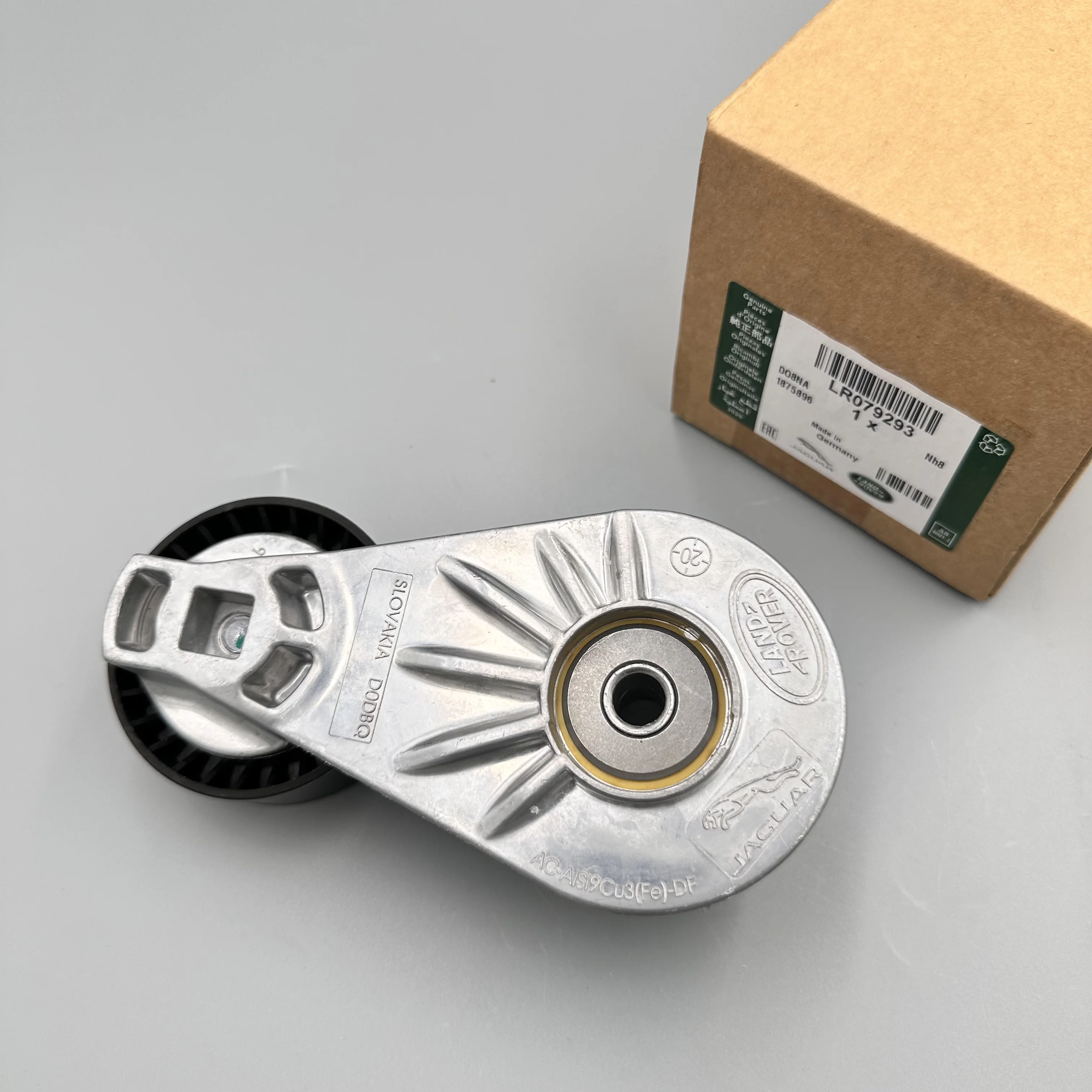 LR079293 Engine Belt Tensioner Drive Belt Tensioner For Land Rover Discovery 4 Discovery 5 Range Rover LR079293
LR079293 Engine Belt Tensioner Drive Belt Tensioner For Land Rover Discovery 4 Discovery 5 Range Rover LR079293
