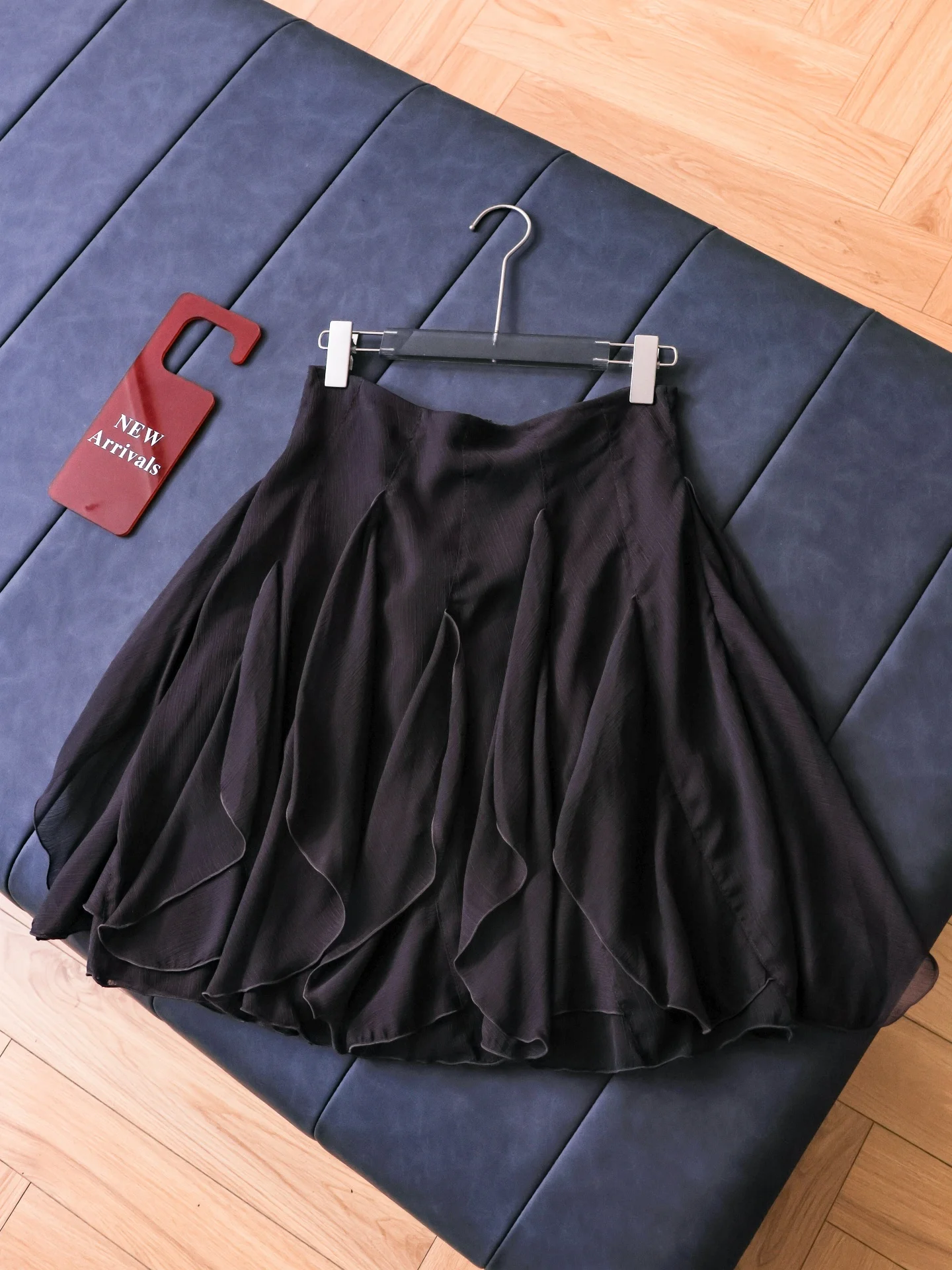High Waist A-Line Skirt Asymmetrical Hem Thin Chiffon Half-length Skirt with Lace Trim Pure Color Short Skirts for Women
High Waist A-Line Skirt Asymmetrical Hem Thin Chiffon Half-length Skirt with Lace Trim Pure Color Short Skirts for Women
