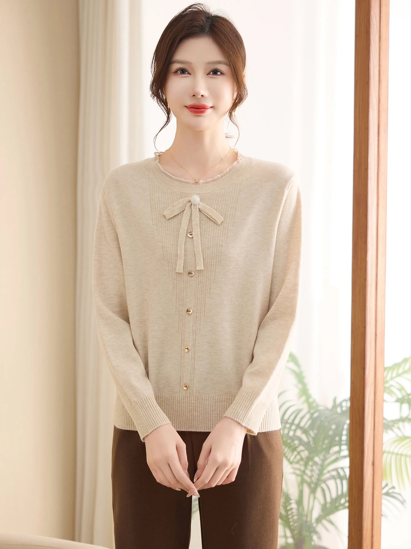 Faionable Knitted Sweater Pure Color Base Layer irt for Middle-Aged And ly Spring Autumn Season round Ne Long Sve
Faionable Knitted Sweater Pure Color Base Layer irt for Middle-Aged And ly Spring Autumn Season round Ne Long Sve