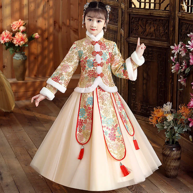 2023 Hanfu Girls Costume Cheongsam China New Year Spring Festival Clothing Winter Robe Warm Performance Girl Dresses
2023 Hanfu Girls Costume Cheongsam China New Year Spring Festival Clothing Winter Robe Warm Performance Girl Dresses