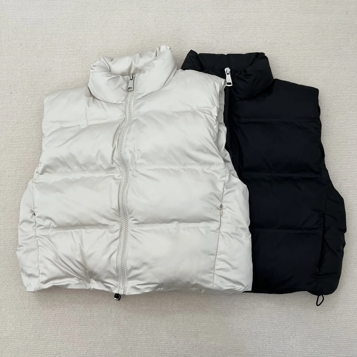 Kar&Otza women's clothing 2024 autumn and winter new item, laminated cotton jacket, vest, stand up collar sleeveless bread jacke
Kar&Otza women's clothing 2024 autumn and winter new item, laminated cotton jacket, vest, stand up collar sleeveless bread jacke