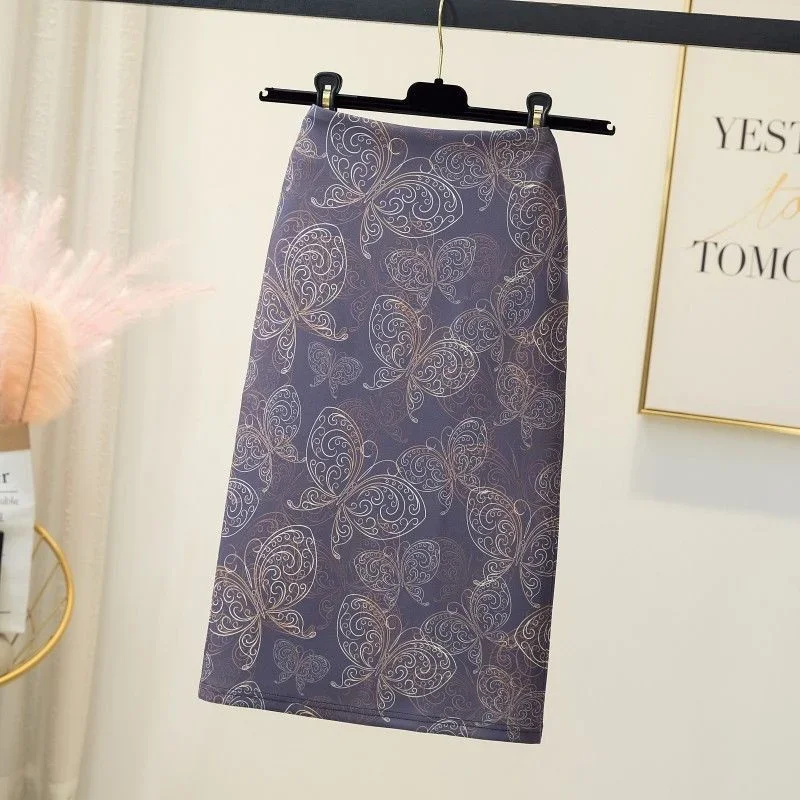 2023 Fashion print pencil skirt one-step skirt slit back over the knee skirt thin and versatile
2023 Fashion print pencil skirt one-step skirt slit back over the knee skirt thin and versatile