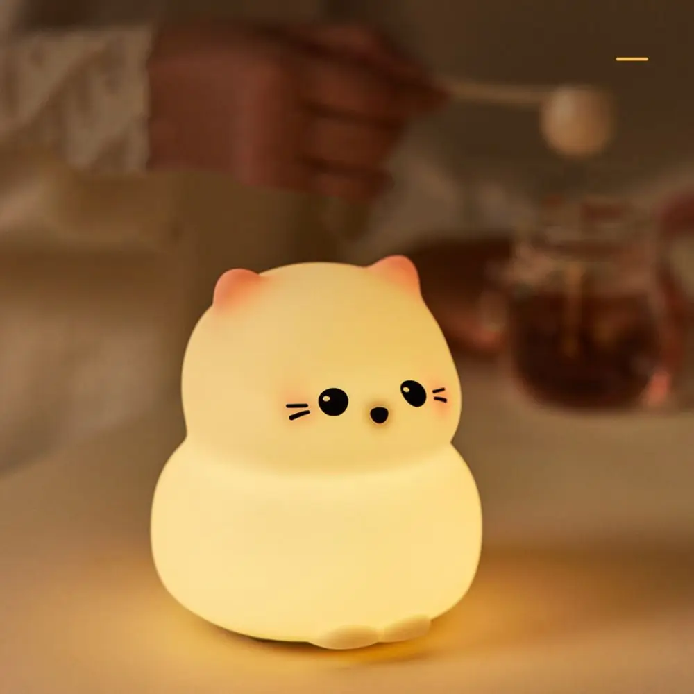 Сенсорный силиконовый ночник в виде кошки с зарядкой от USB, милая лампа для сна, мультяшная креативная прикроватная лампа, подарок
Сенсорный силиконовый ночник в виде кошки с зарядкой от USB, милая лампа для сна, мультяшная креативная прикроватная лампа, подарок
