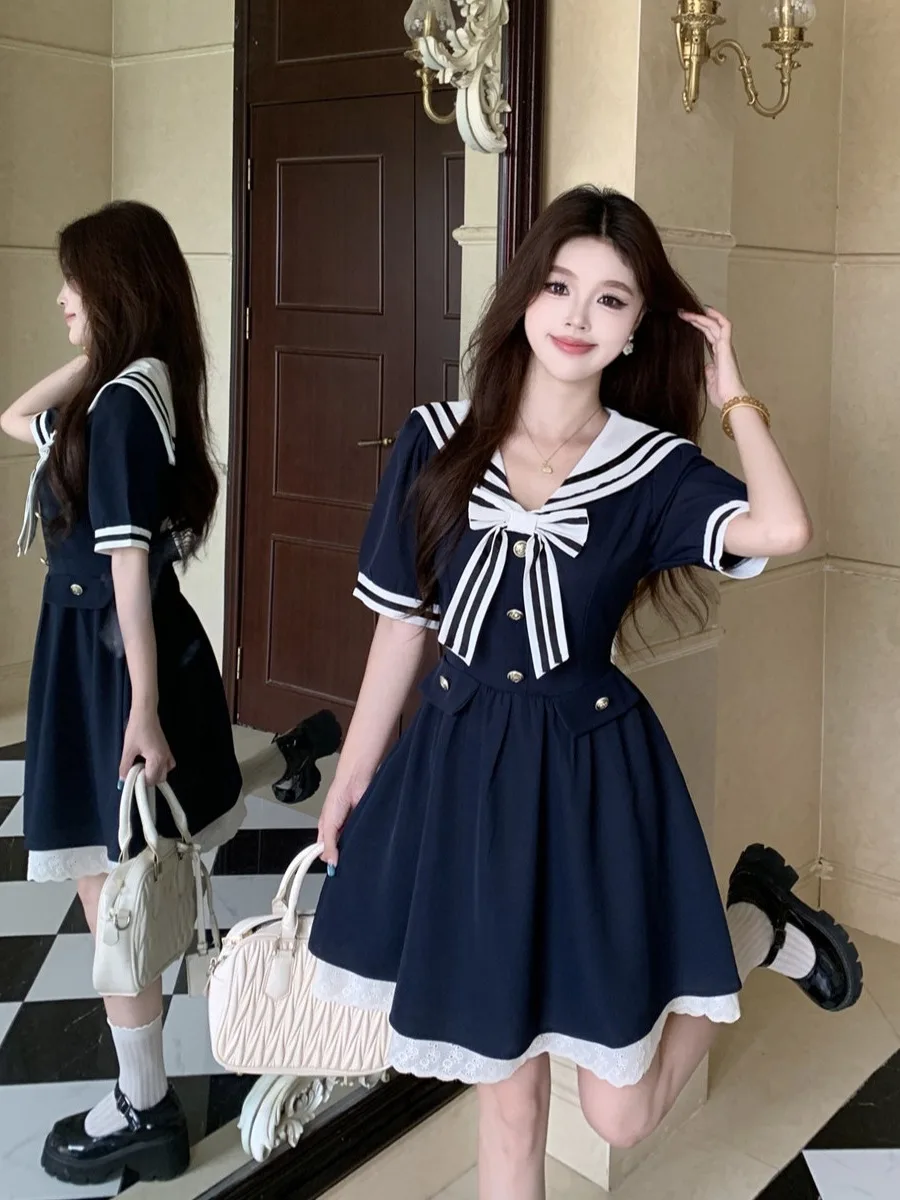 plus Size Women's Blue Navy Collar Bow Tie Short Sleeve A-Line Dress Summer New Waist Cinched School Style Dress Korean Version
plus Size Women's Blue Navy Collar Bow Tie Short Sleeve A-Line Dress Summer New Waist Cinched School Style Dress Korean Version