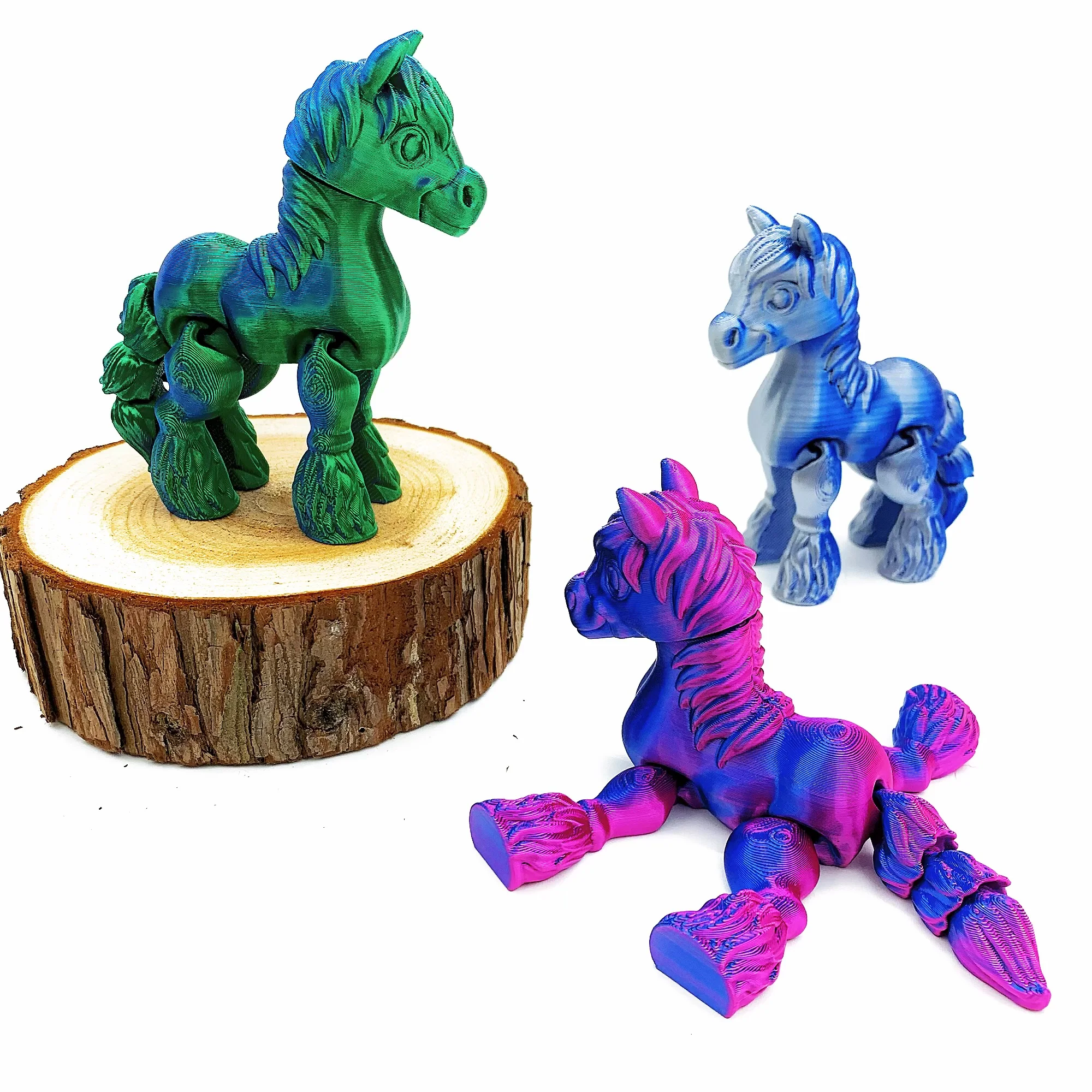 3D printed bristle horse, novel and creative design instantly brings an artistic touch to your desk, cute toy home ornament
3D printed bristle horse, novel and creative design instantly brings an artistic touch to your desk, cute toy home ornament