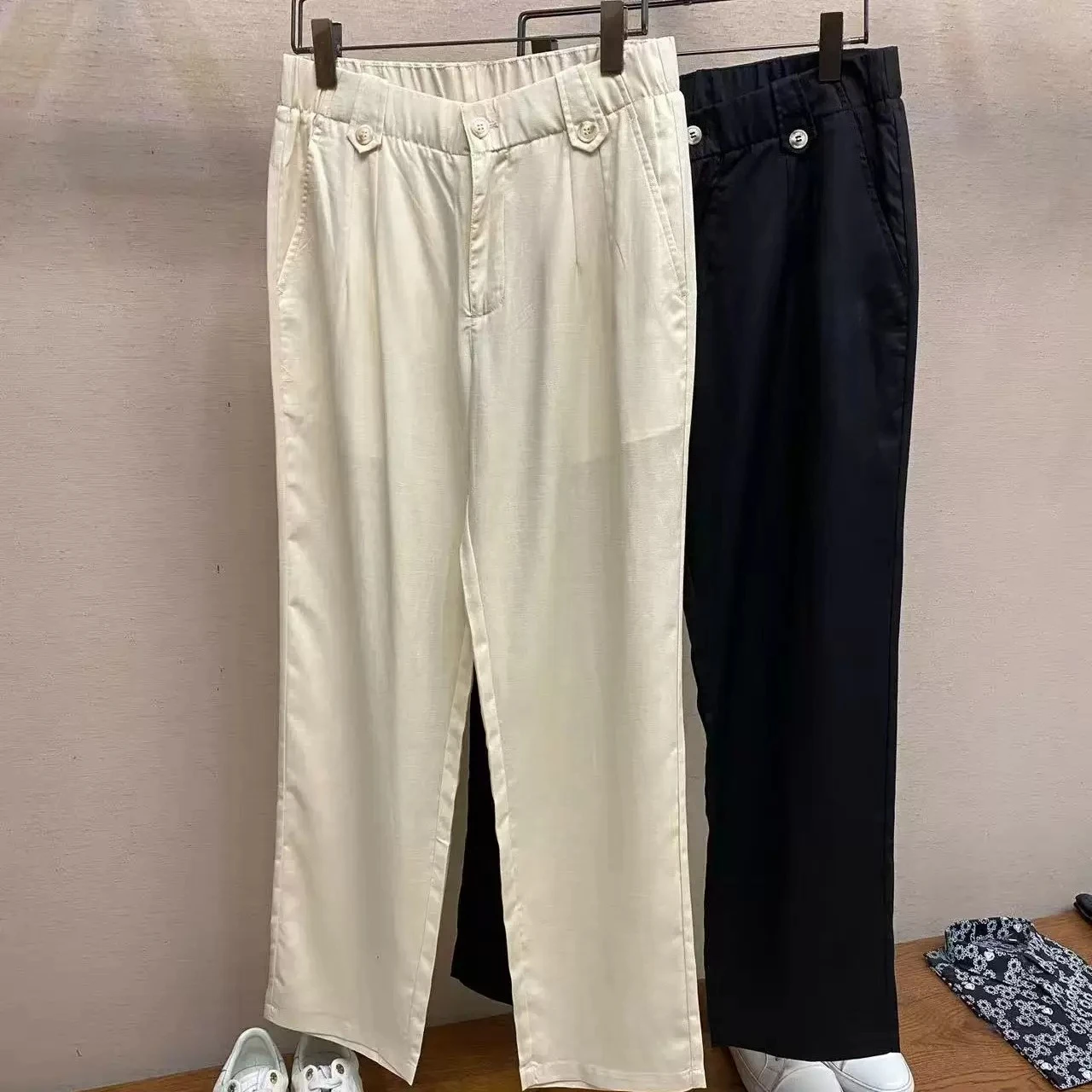 Italian summer BC linen simple light drawstring straight casual pants
Italian summer BC linen simple light drawstring straight casual pants