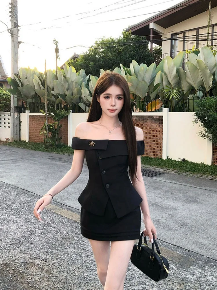 Summer New Style Half-length Skirt Set with Irregular One-Shoulder Top for Women High-waist Short-length Fashionable Two-piec...
Summer New Style Half-length Skirt Set with Irregular One-Shoulder Top for Women High-waist Short-length Fashionable Two-piec...