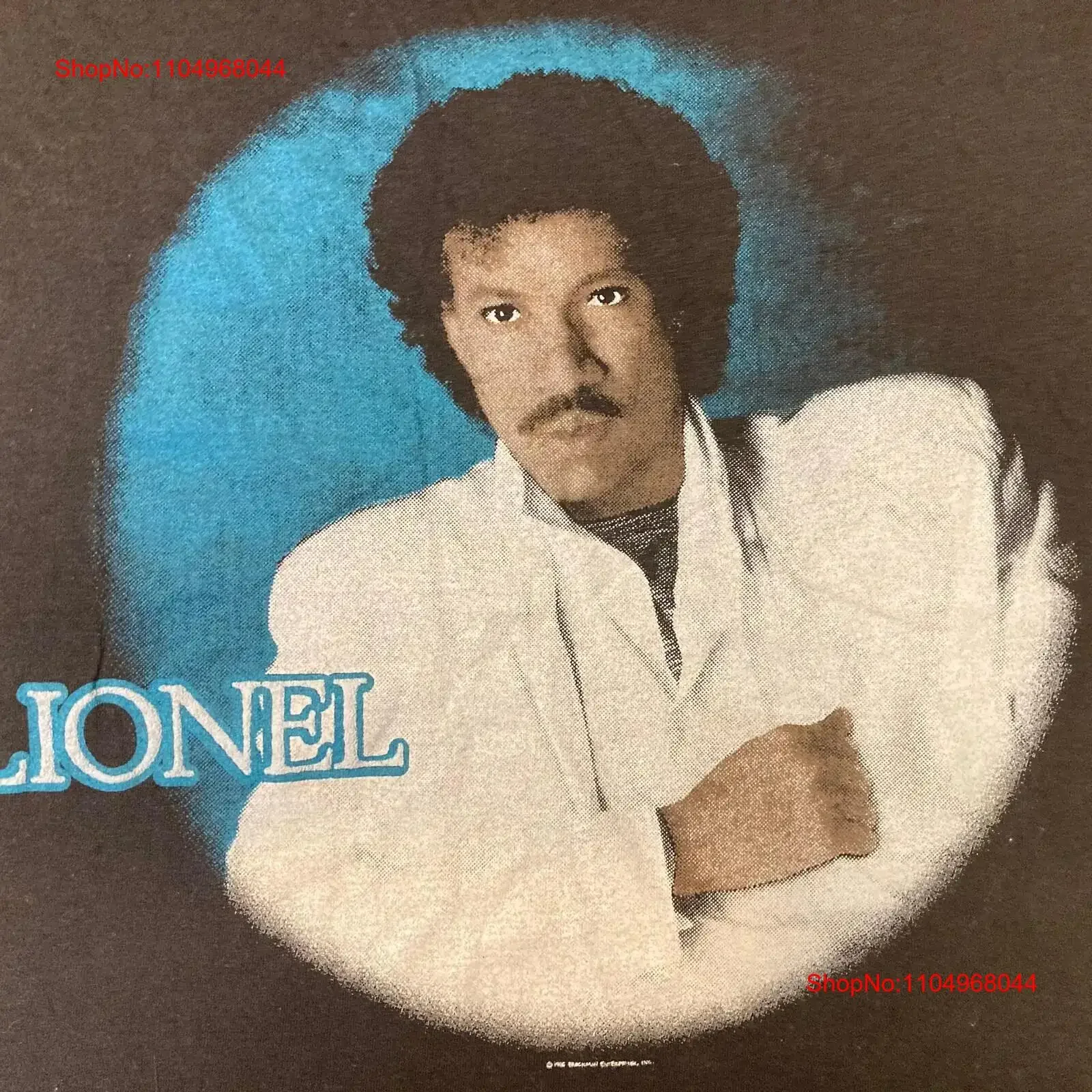 Original LIONEL RICHIE 1986 Tour vintage T SHIRT vintage Washed Stretched streetwear Casual Comfortable Unisex fashion Stylish
Original LIONEL RICHIE 1986 Tour vintage T SHIRT vintage Washed Stretched streetwear Casual Comfortable Unisex fashion Stylish