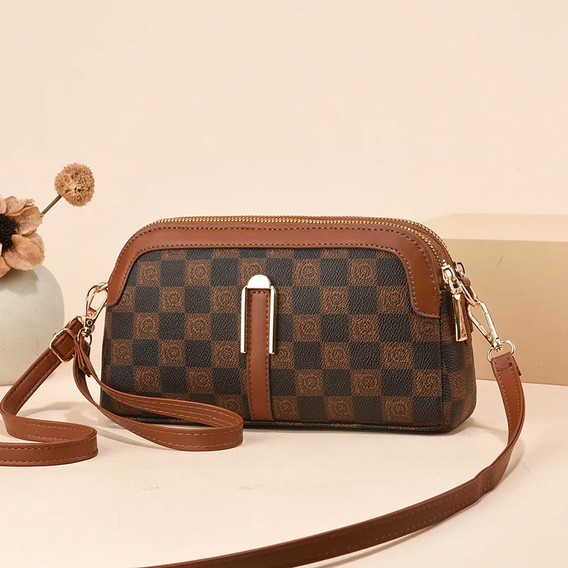 9.2 inch (23cm) women's clutch-wallet-shoulder bag. PVC material, wear-resistant and practical.
9.2 inch (23cm) women's clutch-wallet-shoulder bag. PVC material, wear-resistant and practical.