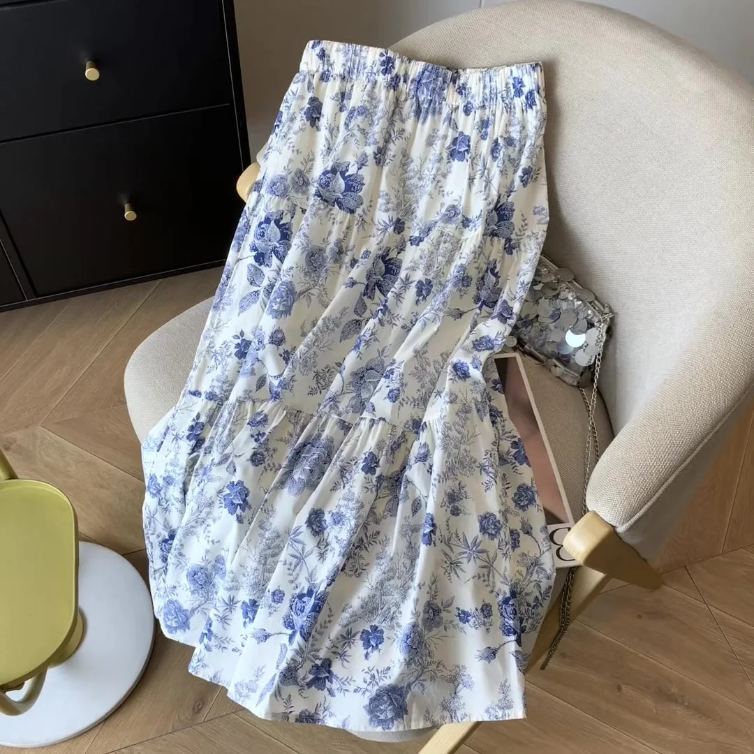 Women Blue A-line Floral Print Skirt Elegant Harajuku Y2k Long Skirts 90s Vintage Mori Dirl Skirt 2000s Clothes Summer 2025 New
Women Blue A-line Floral Print Skirt Elegant Harajuku Y2k Long Skirts 90s Vintage Mori Dirl Skirt 2000s Clothes Summer 2025 New