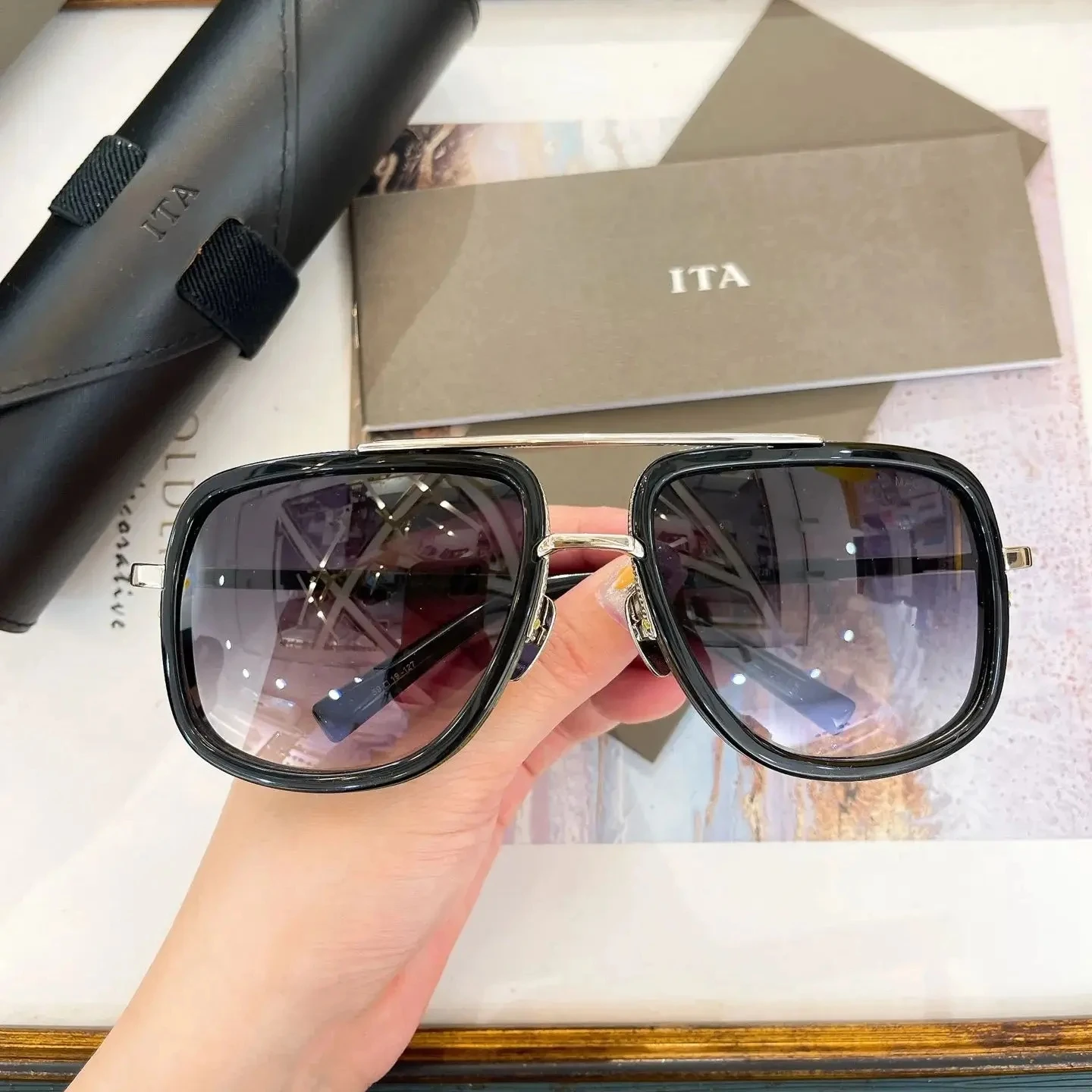 New ADITA DRX-2030 MACH ONE LIMITED EDITION titanium Square Womens Sunglasses UV400 Gradient Classic Oversized Men's Sun Glasses
New ADITA DRX-2030 MACH ONE LIMITED EDITION titanium Square Womens Sunglasses UV400 Gradient Classic Oversized Men's Sun Glasses