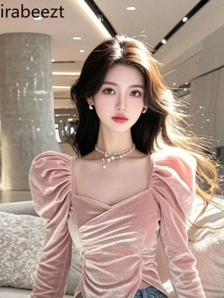 Elegant French Pink Velvet Blouse Women 2025 Winter Slim Fit Bubble Long Sleeve Tops Blusas Femininas Elegantes
Elegant French Pink Velvet Blouse Women 2025 Winter Slim Fit Bubble Long Sleeve Tops Blusas Femininas Elegantes