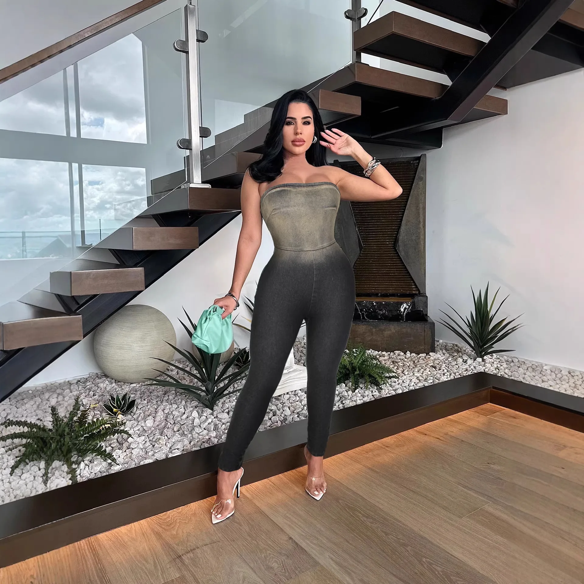 Sexy Ins Off-Shoulder Gradient Tight Fit Elastic Denim Jumpsuit Women's High-Waisted Long Pants Lead Pen Style Spring
Sexy Ins Off-Shoulder Gradient Tight Fit Elastic Denim Jumpsuit Women's High-Waisted Long Pants Lead Pen Style Spring