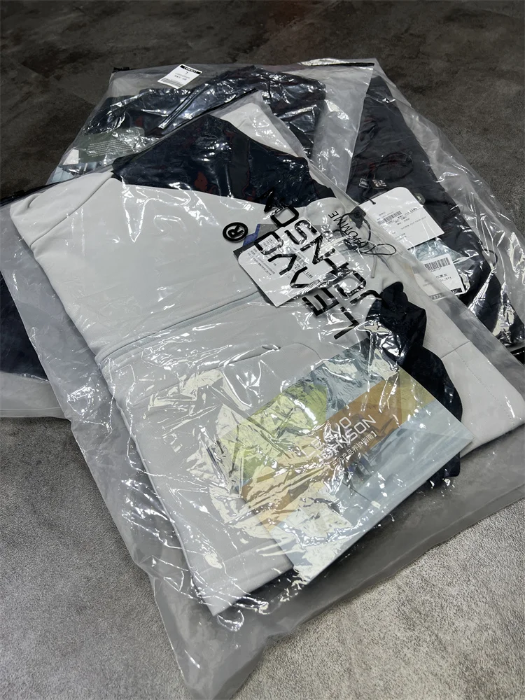 Leavo Johnson Breathable Fce Lined Hooded Jaet Warmth Couple Outerwear Faionable Urban Sle Long Sve Stand Fit
Leavo Johnson Breathable Fce Lined Hooded Jaet Warmth Couple Outerwear Faionable Urban Sle Long Sve Stand Fit