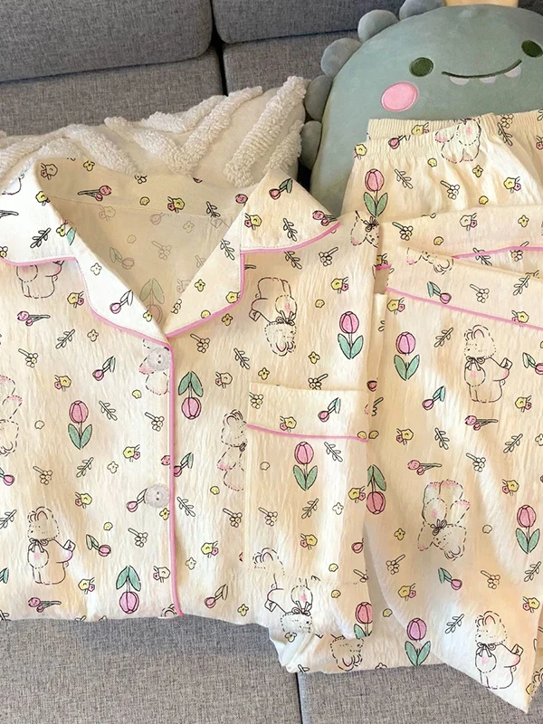 Adorable Rabbit Cartoon Pleated Sleepwear Long Sleeve Home Clothes Set for Women Sweet Floral Print Teenage Casual Style
Adorable Rabbit Cartoon Pleated Sleepwear Long Sleeve Home Clothes Set for Women Sweet Floral Print Teenage Casual Style