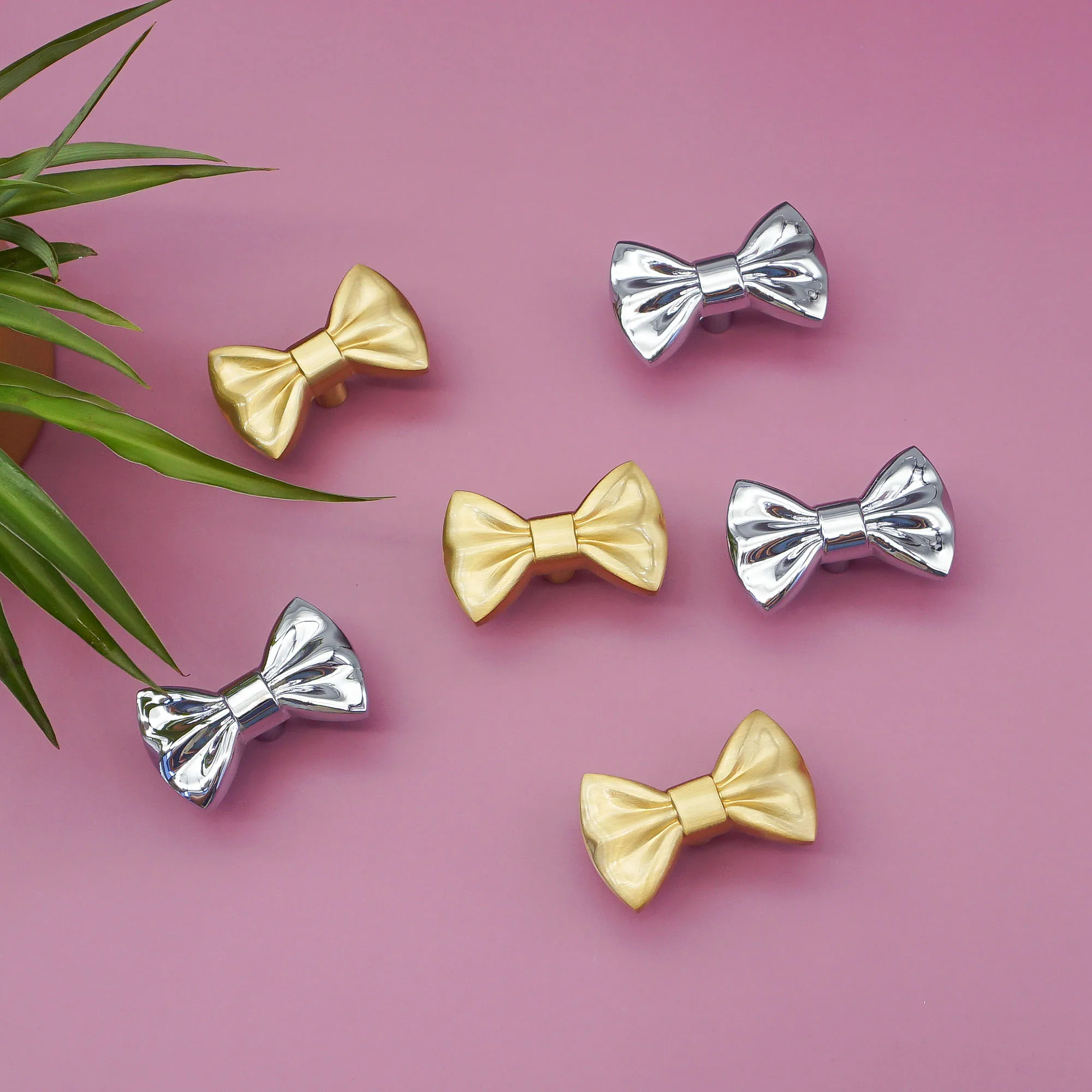 Solid Brass Bow Tie Shaped Drawer Knobs Chrome Creative Home Decor Cabinet Handles Gold Wardrobe Pulls for Kids Furniture Handle
Solid Brass Bow Tie Shaped Drawer Knobs Chrome Creative Home Decor Cabinet Handles Gold Wardrobe Pulls for Kids Furniture Handle