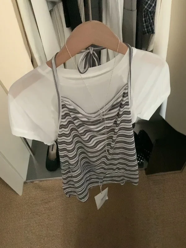 Korean Stripe Neck Hanging Strap T-shirt Two-piece Set Women Summer New Fashion Layering Simple Match Slimming Top
Korean Stripe Neck Hanging Strap T-shirt Two-piece Set Women Summer New Fashion Layering Simple Match Slimming Top
