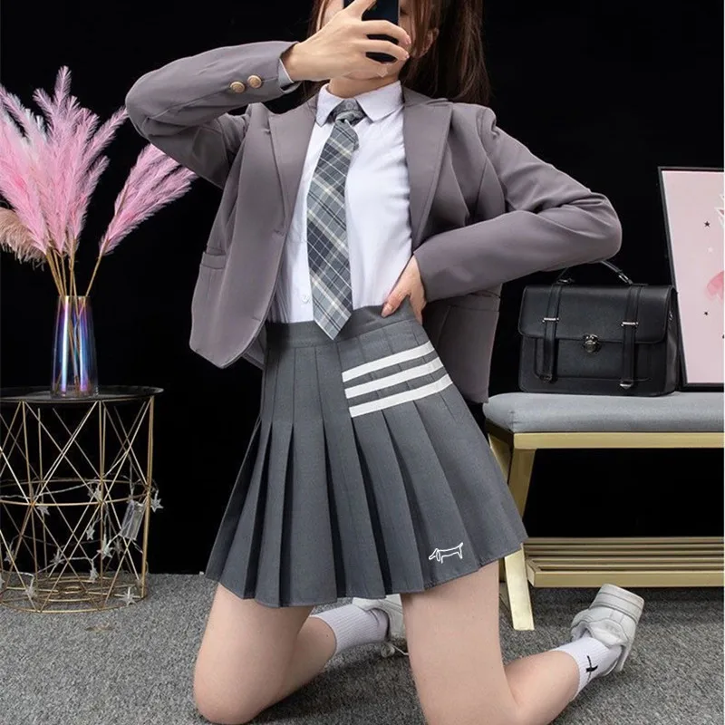 치마바지 Luxury Golf Clothing Women Sports Skirt Women's Summer Golf Wear 2024 Korean Golf Skirt Fashion High Waist Pleated Skirt
치마바지 Luxury Golf Clothing Women Sports Skirt Women's Summer Golf Wear 2024 Korean Golf Skirt Fashion High Waist Pleated Skirt