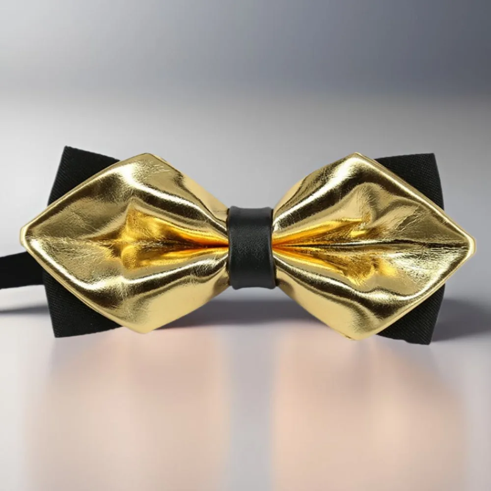 Модный галстук-бабочка из искусственной кожи с двойным слоем, в британском стиле, для мужчин, для вечеринок, выступлений, ведущих, свадеб, костюмов жениха, высококачественные аксессуары
Модный галстук-бабочка из искусственной кожи с двойным слоем, в британском стиле, для мужчин, для вечеринок, выступлений, ведущих, свадеб, костюмов жениха, высококачественные аксессуары