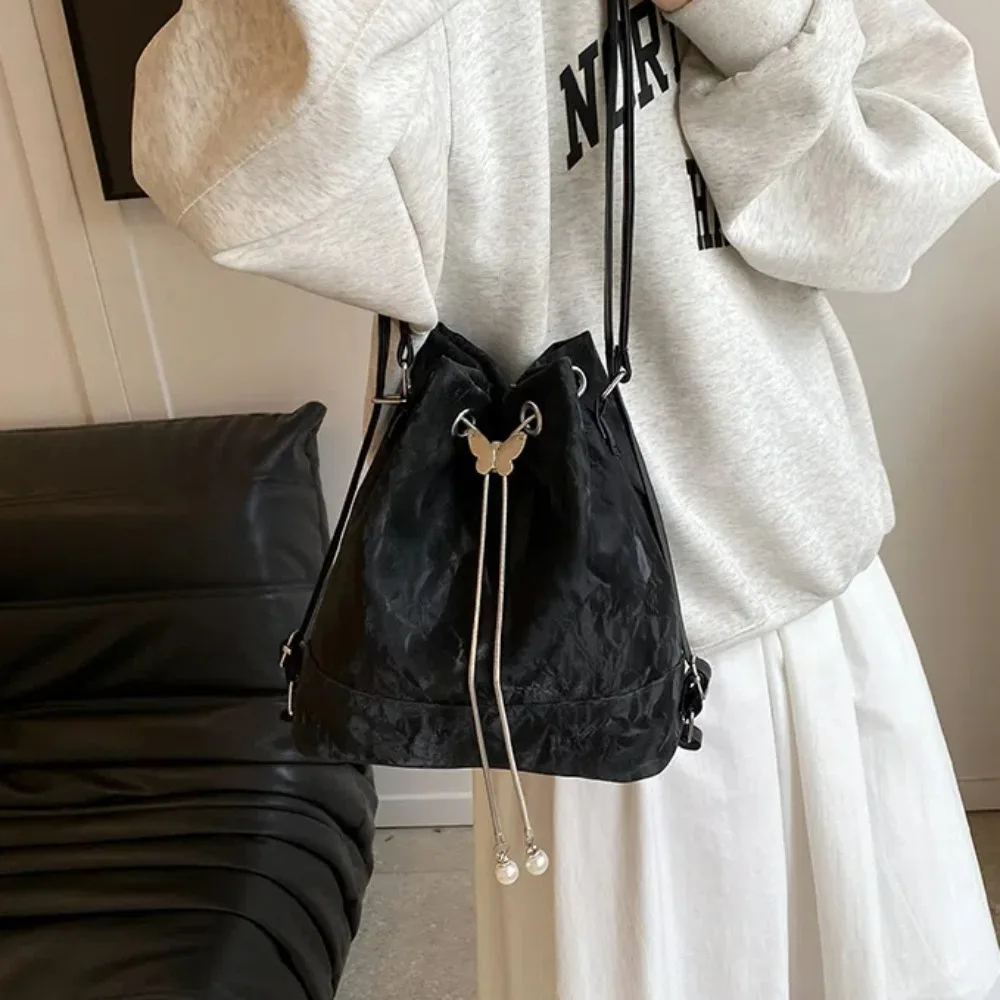 Casual Mint Mambo Green Bucket Bag Pearls Butterfly Decor Drawstring Shoulder Bag Korean Style Multifunctional 3D Handbag Daily
Casual Mint Mambo Green Bucket Bag Pearls Butterfly Decor Drawstring Shoulder Bag Korean Style Multifunctional 3D Handbag Daily