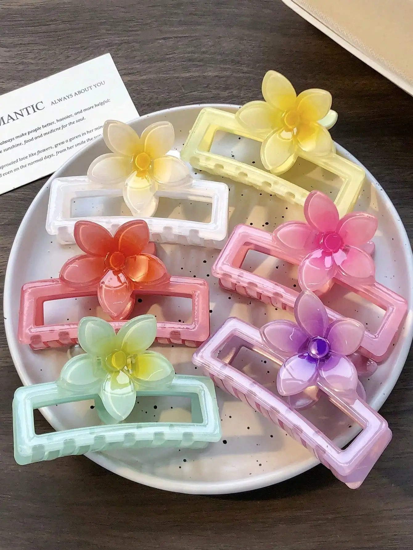 6pcs Egg-Shaped Hair Clip Set, Macaron Gradient Color Hair Claw Combination, Bohemian Style, Fashionable And Elegant, Suitable For Thick Hair Non-Slip Grip, Women/Teen Hair Accessories, Suitable For Daily Wear, Beach, Vacation And Summer Outfit Scenes, Wo
6pcs Egg-Shaped Hair Clip Set, Macaron Gradient Color Hair Claw Combination, Bohemian Style, Fashionable And Elegant, Suitable For Thick Hair Non-Slip Grip, Women/Teen Hair Accessories, Suitable For Daily Wear, Beach, Vacation And Summer Outfit Scenes, Wo