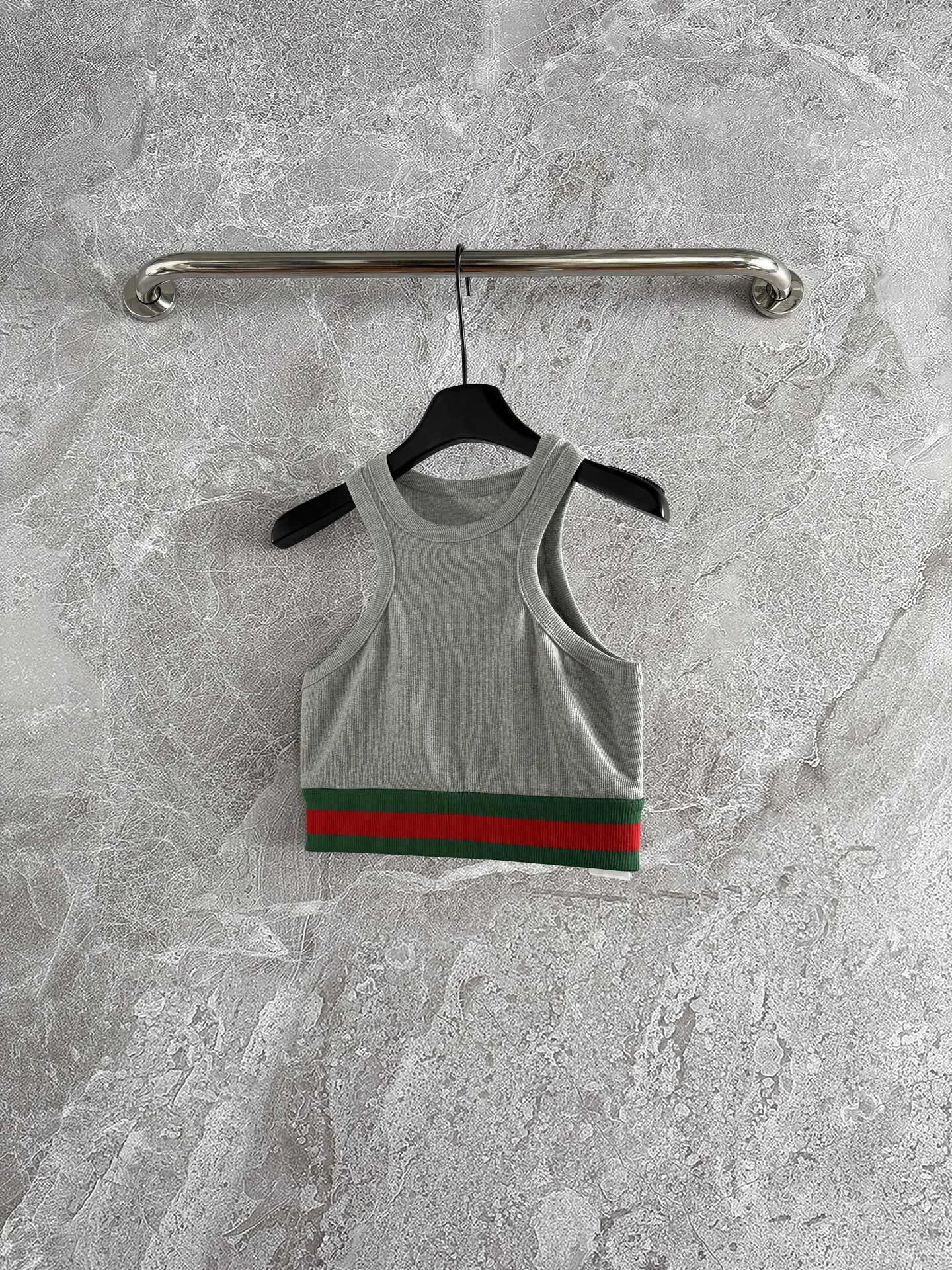2025 Solid Sleeveless Tank Top Casual Ribbed Women Grunge Crop Top Harajuku Fashion Vest Tee Fashion Street Outfits
2025 Solid Sleeveless Tank Top Casual Ribbed Women Grunge Crop Top Harajuku Fashion Vest Tee Fashion Street Outfits