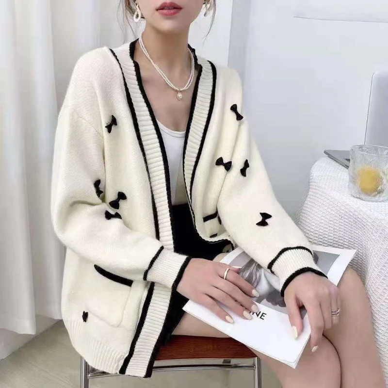 Socialite Mori Style Sweater Coat Ladies Bow All-Match Knitted Cardigan Fashion
Socialite Mori Style Sweater Coat Ladies Bow All-Match Knitted Cardigan Fashion