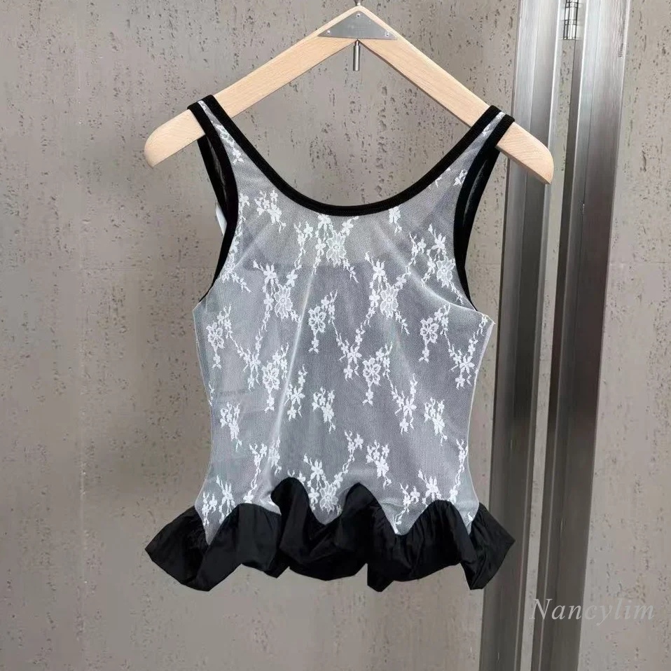 2026 Summer Designer Style: Unique Lace Patchwork Faux Two-piece Tank Top - Sleeveless White Lace Cami for Women
2026 Summer Designer Style: Unique Lace Patchwork Faux Two-piece Tank Top - Sleeveless White Lace Cami for Women