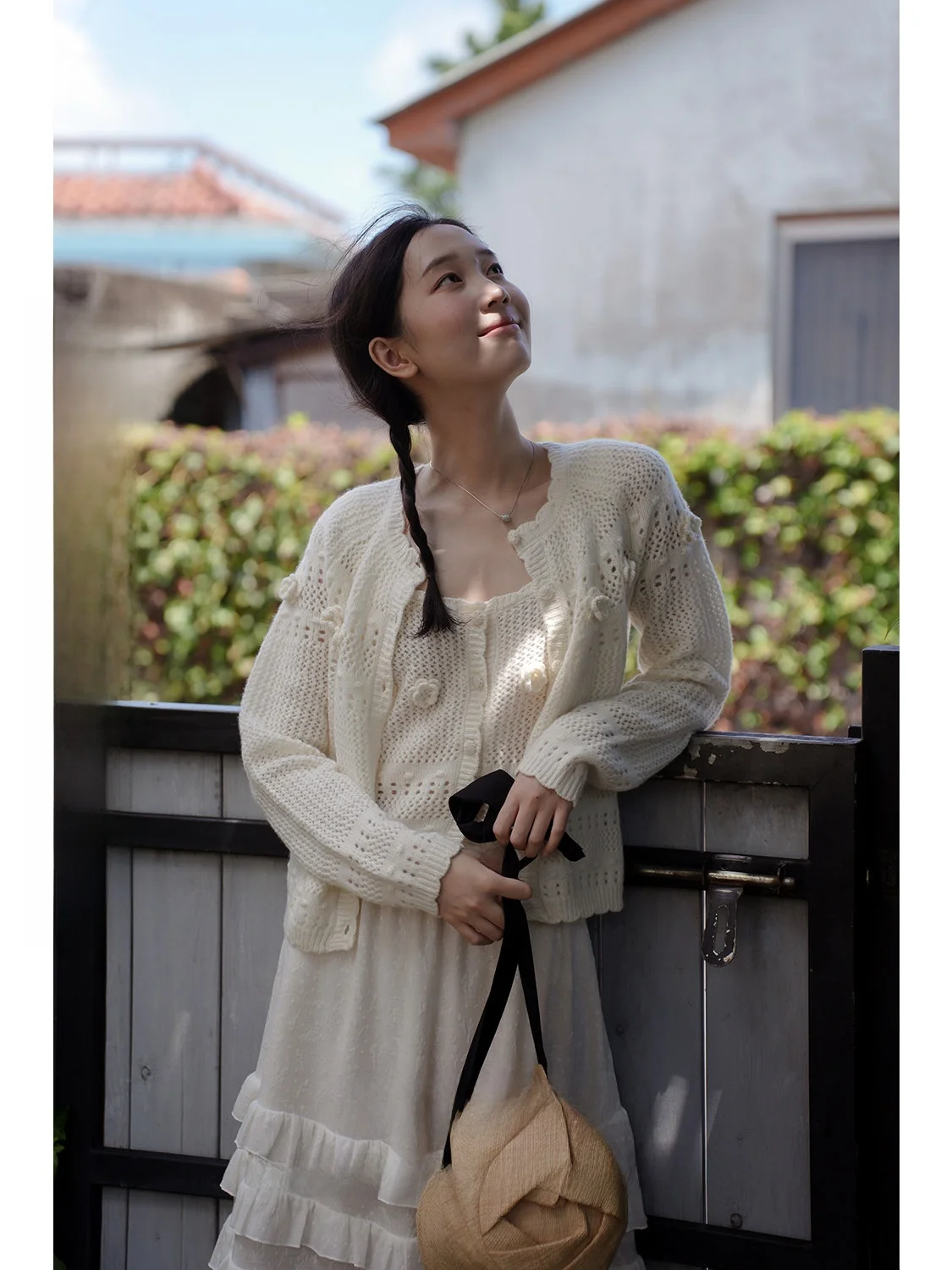 Женский вязаный шерстяной кардиган Roro eep Cr с вырезами, свободного кроя, с длинными рукавами, V-образным вырезом, на пуговицах, повседневный трикотаж
Женский вязаный шерстяной кардиган Roro eep Cr с вырезами, свободного кроя, с длинными рукавами, V-образным вырезом, на пуговицах, повседневный трикотаж