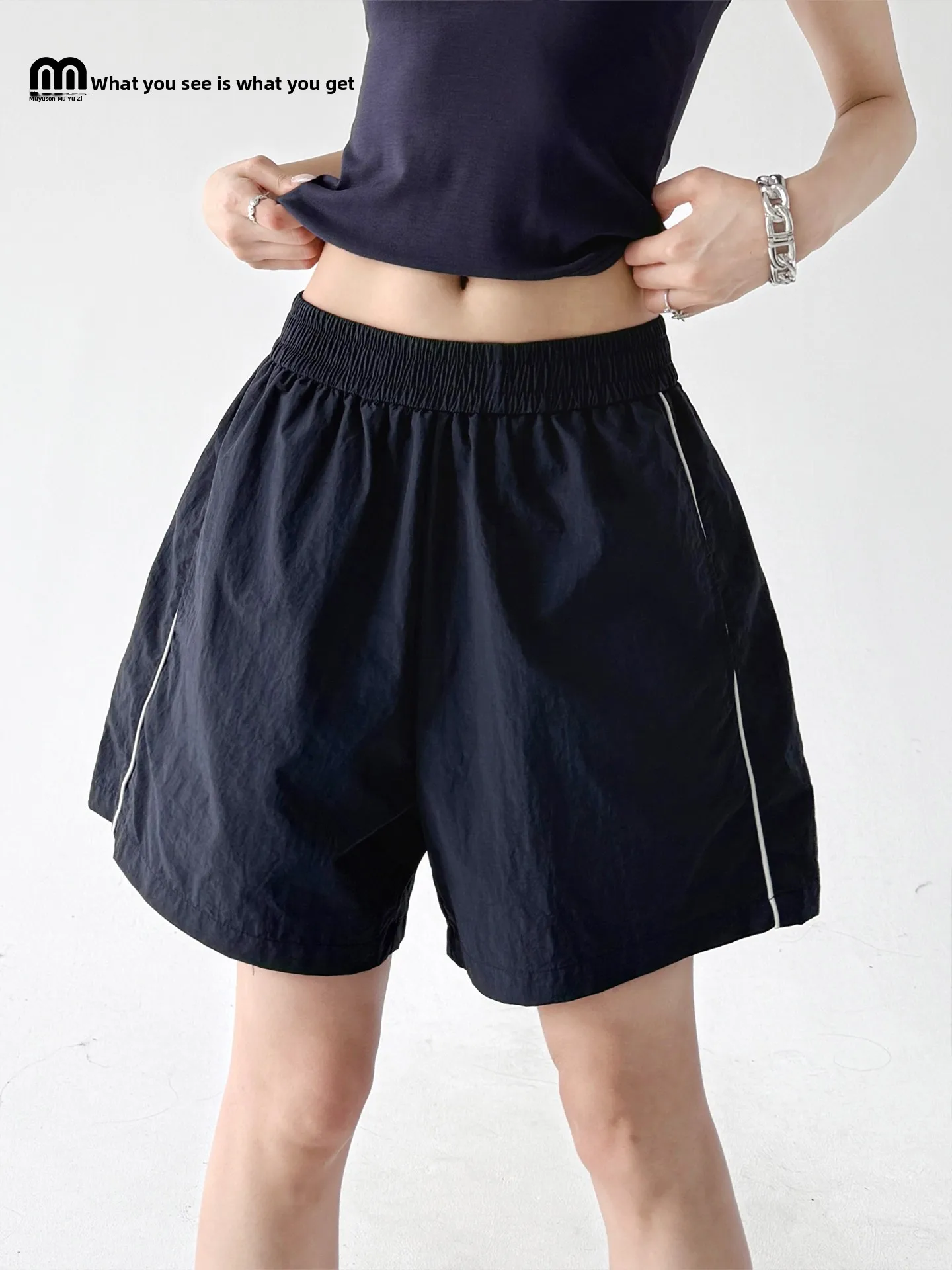 High Waist Sporty Style Women's Shorts Summer 2026 New Loose Casual Pants Slimming Effect Comfortable Ladies' Summer Wear
High Waist Sporty Style Women's Shorts Summer 2026 New Loose Casual Pants Slimming Effect Comfortable Ladies' Summer Wear