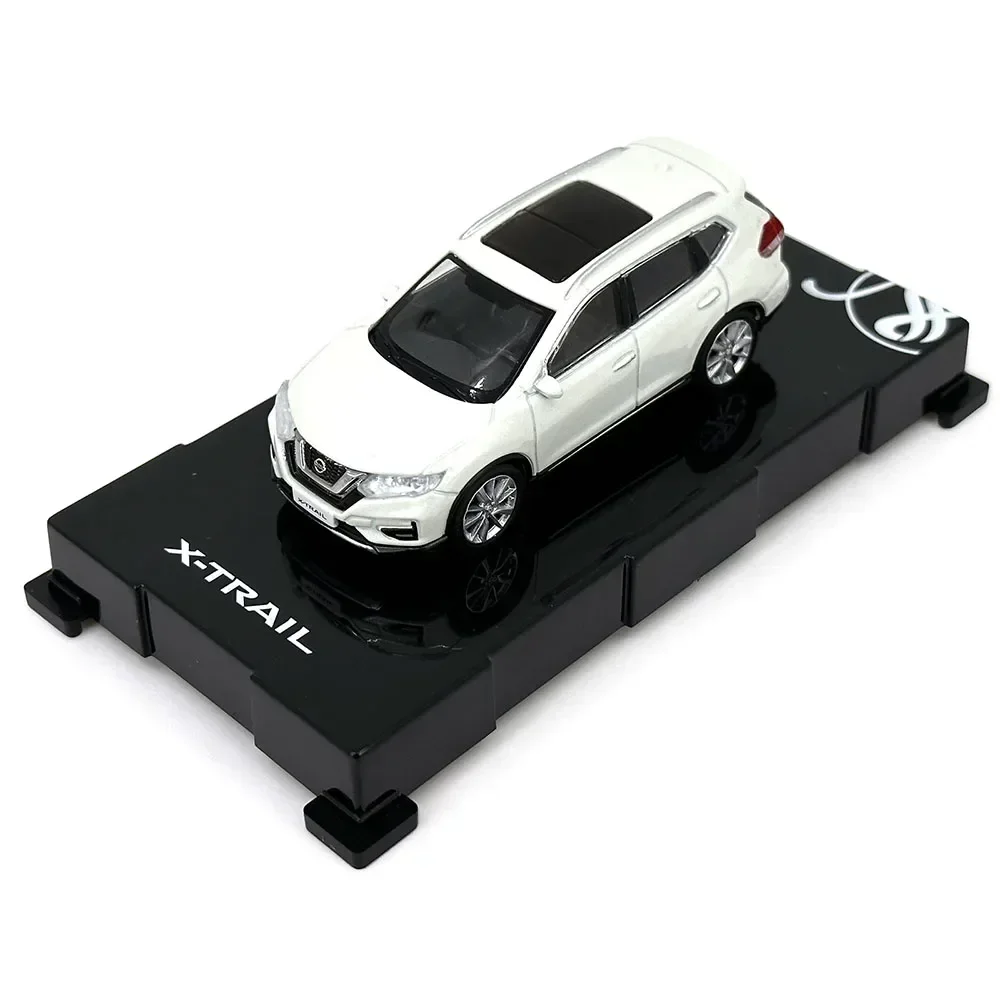 Масштаб 1:64, имитация Nissan X-trail 2018, металлическая модель автомобиля, 1/64, литая под давлением миниатюрная белая модель автомобиля, игрушки, мужская коллекция
Масштаб 1:64, имитация Nissan X-trail 2018, металлическая модель автомобиля, 1/64, литая под давлением миниатюрная белая модель автомобиля, игрушки, мужская коллекция