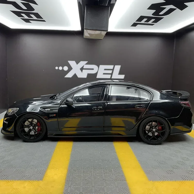 Biante Diecast Alloy 1/18 Scale Holden HSV GTSR W1 Open Door Car Model Collection Display Ornament Toy Gift
Biante Diecast Alloy 1/18 Scale Holden HSV GTSR W1 Open Door Car Model Collection Display Ornament Toy Gift