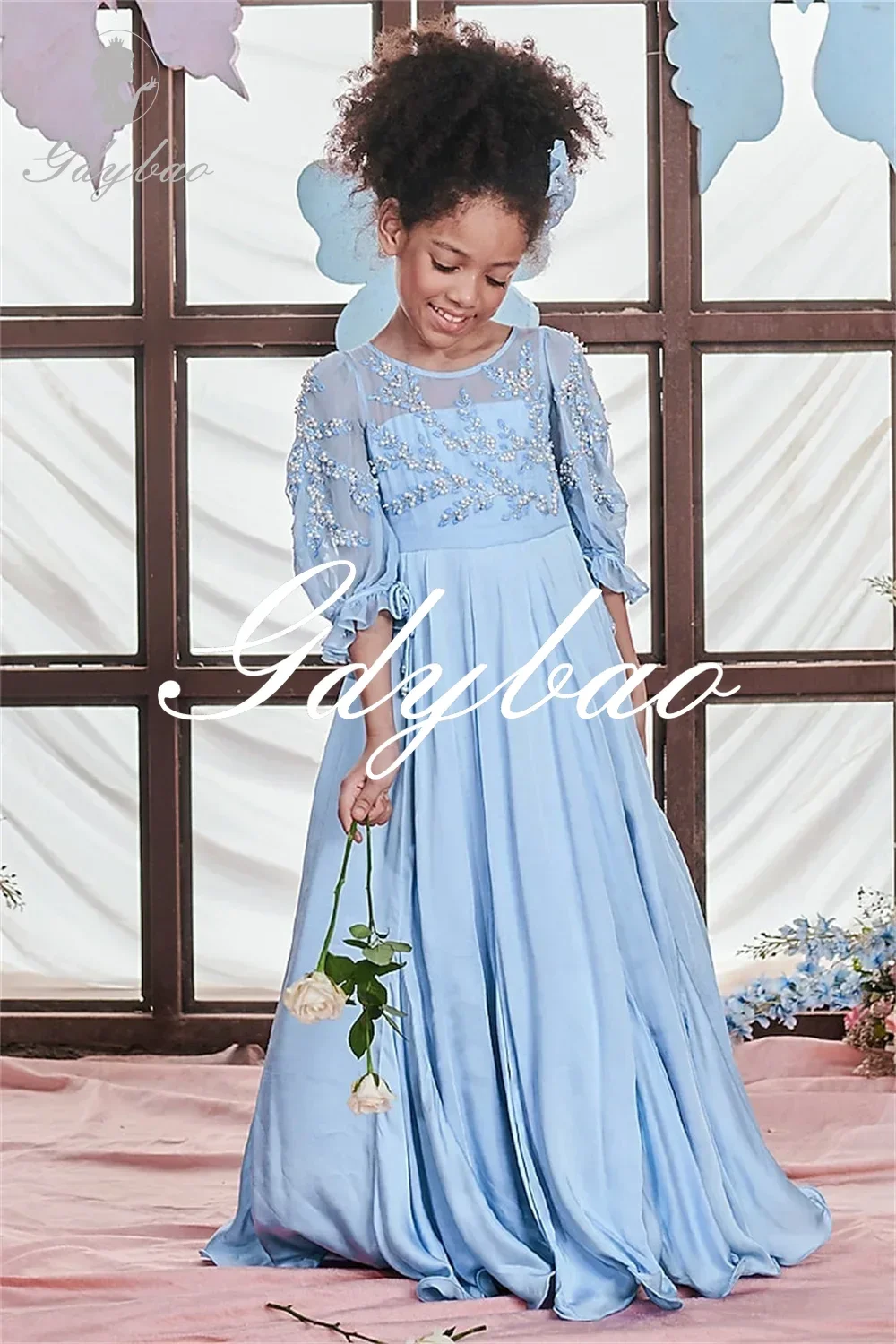Luxury Beading Crystals Applique Princess Formal Long Ball Flower Girl Dress Floor Length Formal First Communion Gown Customized
Luxury Beading Crystals Applique Princess Formal Long Ball Flower Girl Dress Floor Length Formal First Communion Gown Customized