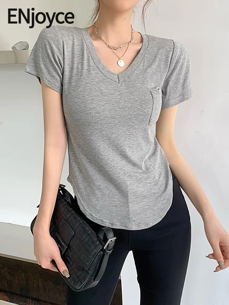 2024 Summer Women Simple Comfortable touch V-Neck T-Shirts Hot Streetwear Casual Slim Cool Tee Short Sleeve Top Black/White/Grey
2024 Summer Women Simple Comfortable touch V-Neck T-Shirts Hot Streetwear Casual Slim Cool Tee Short Sleeve Top Black/White/Grey