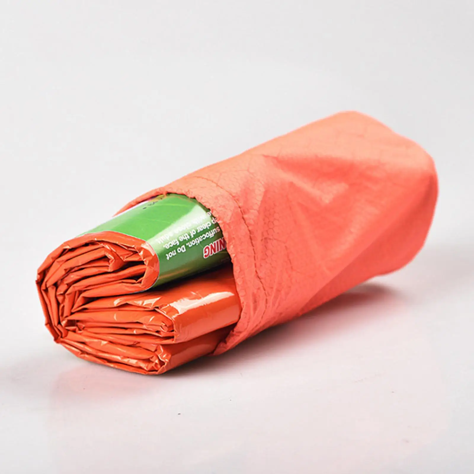 Emergency Sleeping Bag Insulated Blanket Water-resistant Portable Gear for Camping Hiking Survival Activities
Emergency Sleeping Bag Insulated Blanket Water-resistant Portable Gear for Camping Hiking Survival Activities