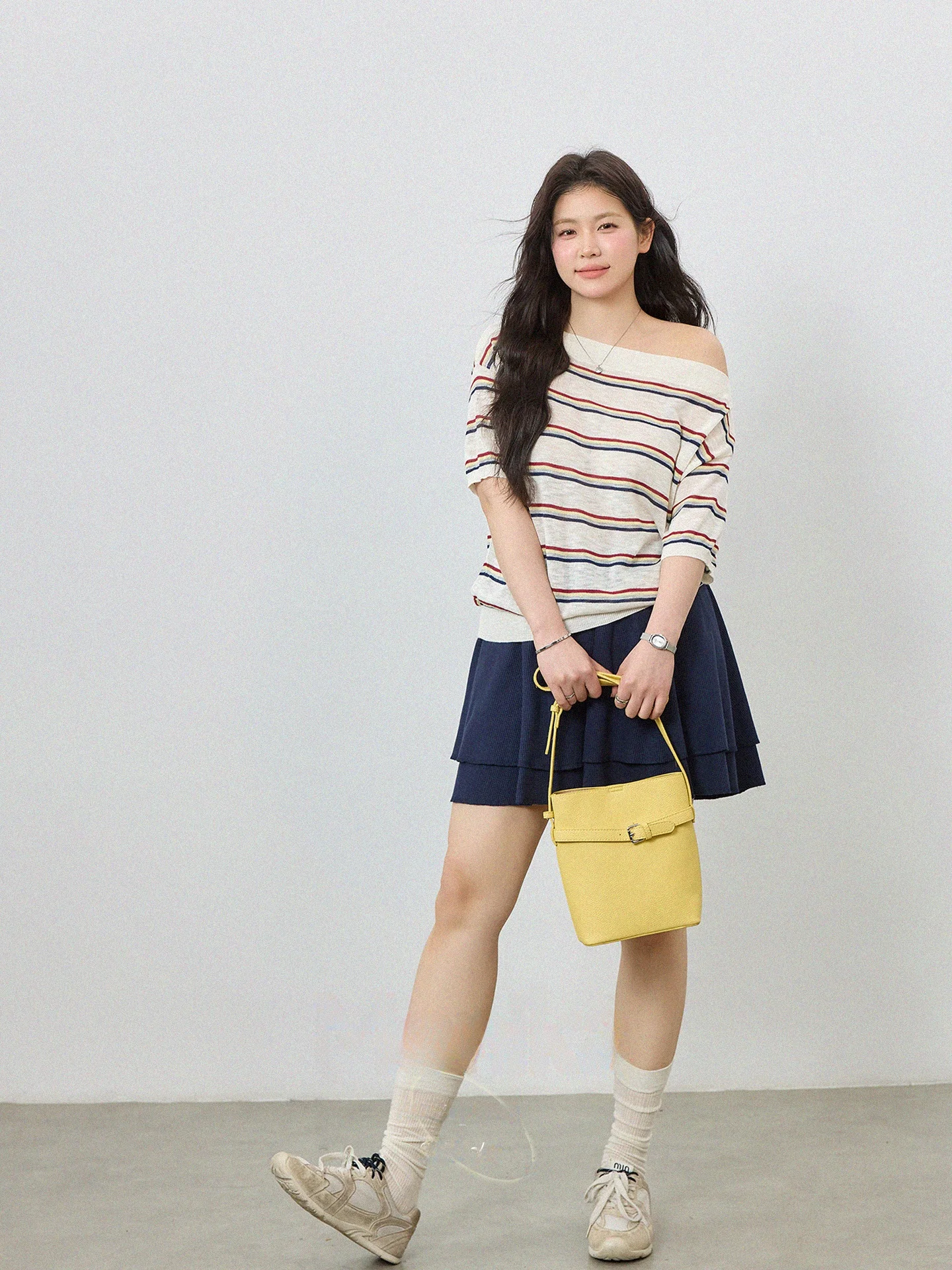 plus Size Women's Casual Style Striped Short Sleeve T-Shirt Shoulder Design Summer New Arrival Top And Half Skirt Set
plus Size Women's Casual Style Striped Short Sleeve T-Shirt Shoulder Design Summer New Arrival Top And Half Skirt Set