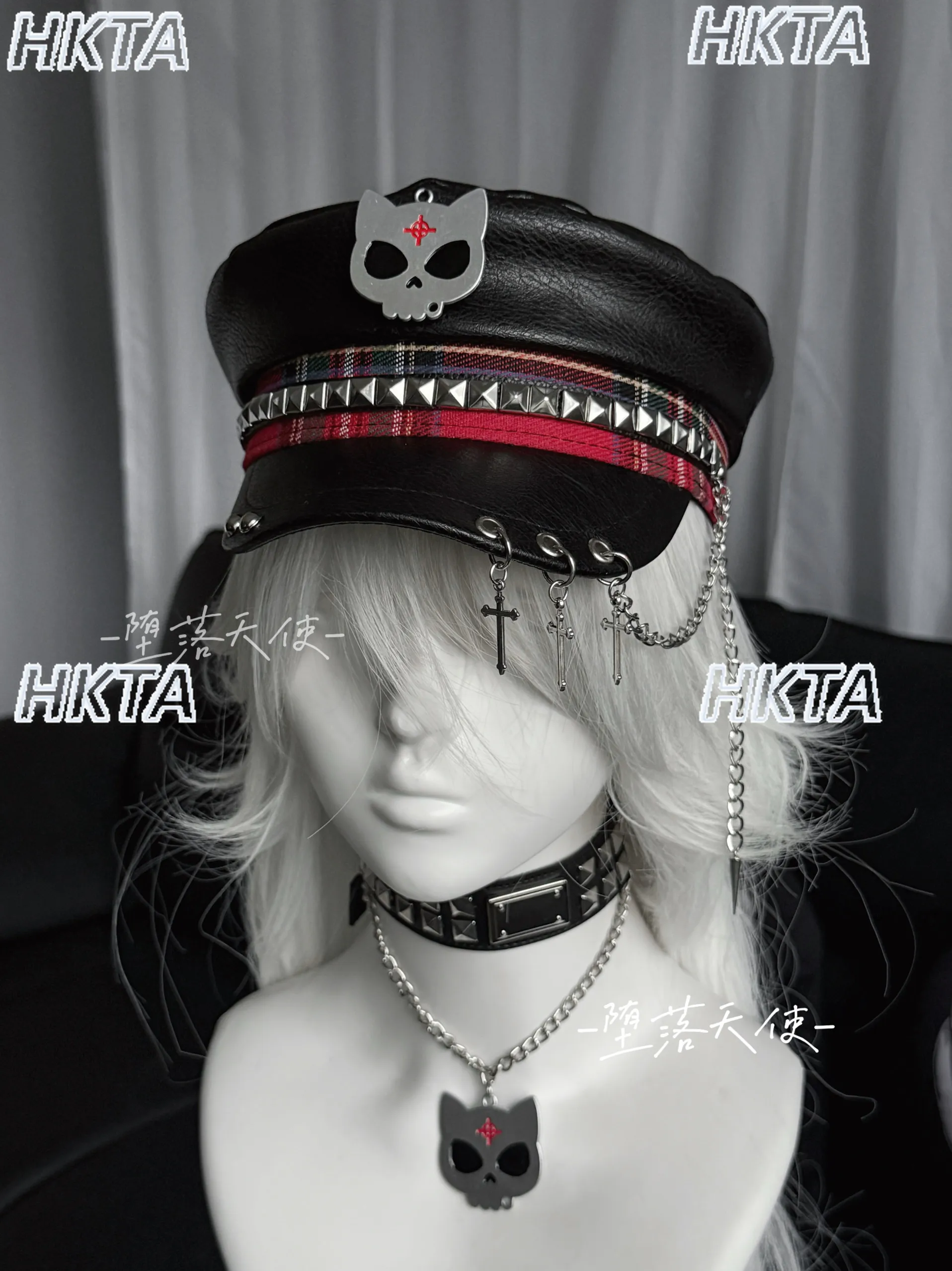 Японская панк-шляпа в стиле Dark 2026, новая весенняя модель, с заклепками, в стиле субкультуры, для дерзких девушек, с плоским верхом, готическая, Y2K, с цепями, черная, темно-синяя, женская
Японская панк-шляпа в стиле Dark 2026, новая весенняя модель, с заклепками, в стиле субкультуры, для дерзких девушек, с плоским верхом, готическая, Y2K, с цепями, черная, темно-синяя, женская