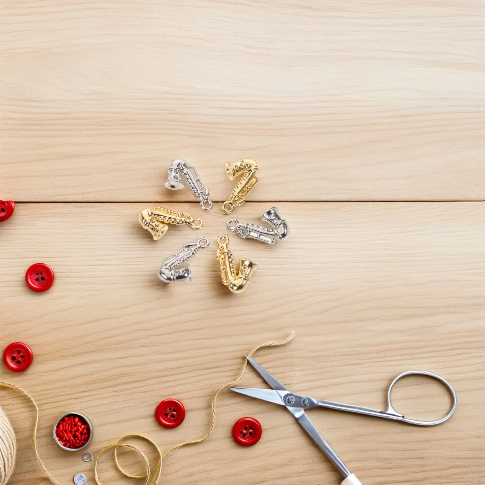 6 Pcs Saxophone Pendant Jewelry Charms DIY Metal Music Theme Instrument Ornaments Bracelets
6 Pcs Saxophone Pendant Jewelry Charms DIY Metal Music Theme Instrument Ornaments Bracelets