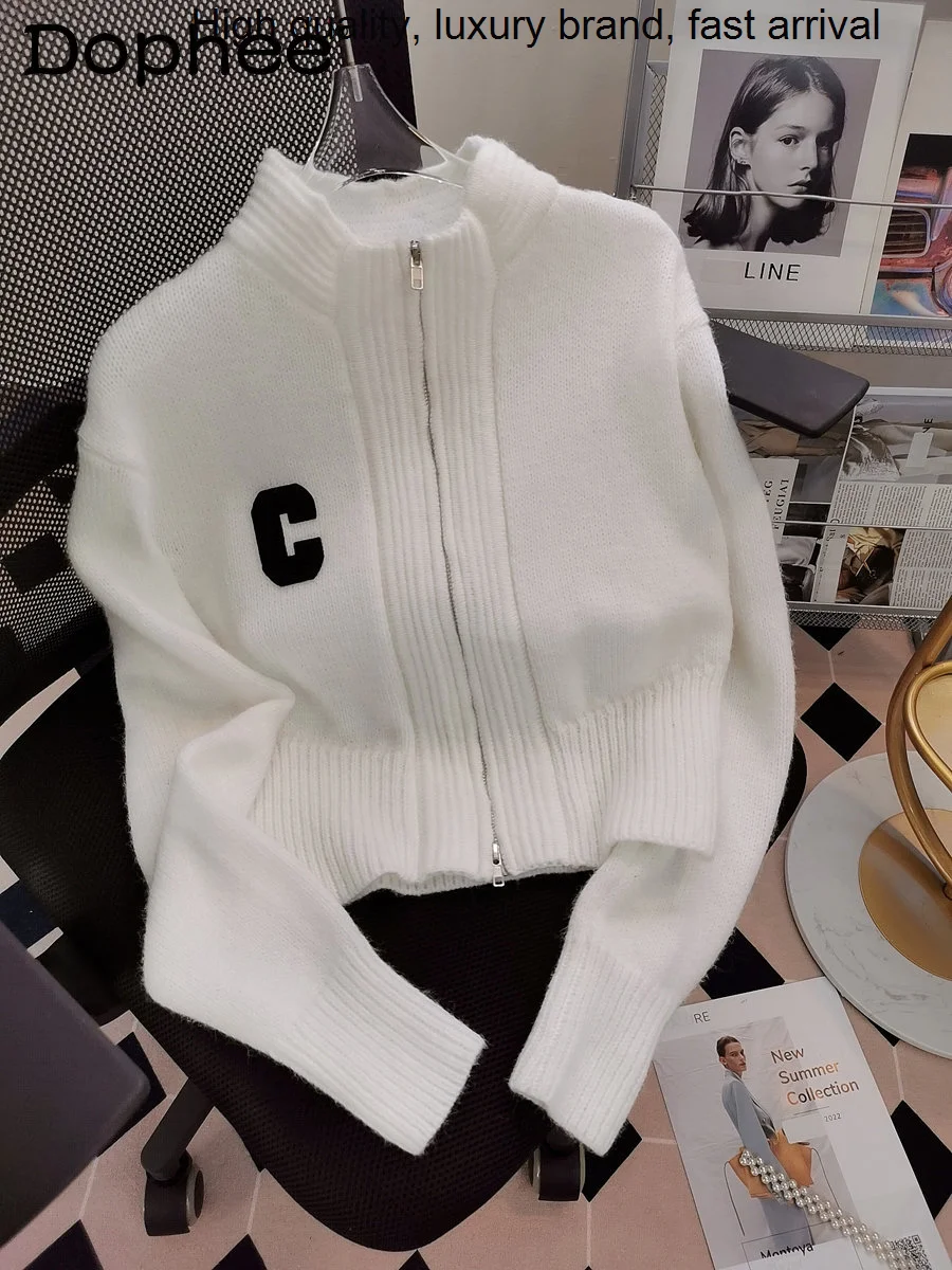 Coat Women's Sweater Autumn Winter New Korean Style Versatile Design Sense Letter Zipper Stand Collar Knitted Cardigan Short Top
Coat Women's Sweater Autumn Winter New Korean Style Versatile Design Sense Letter Zipper Stand Collar Knitted Cardigan Short Top