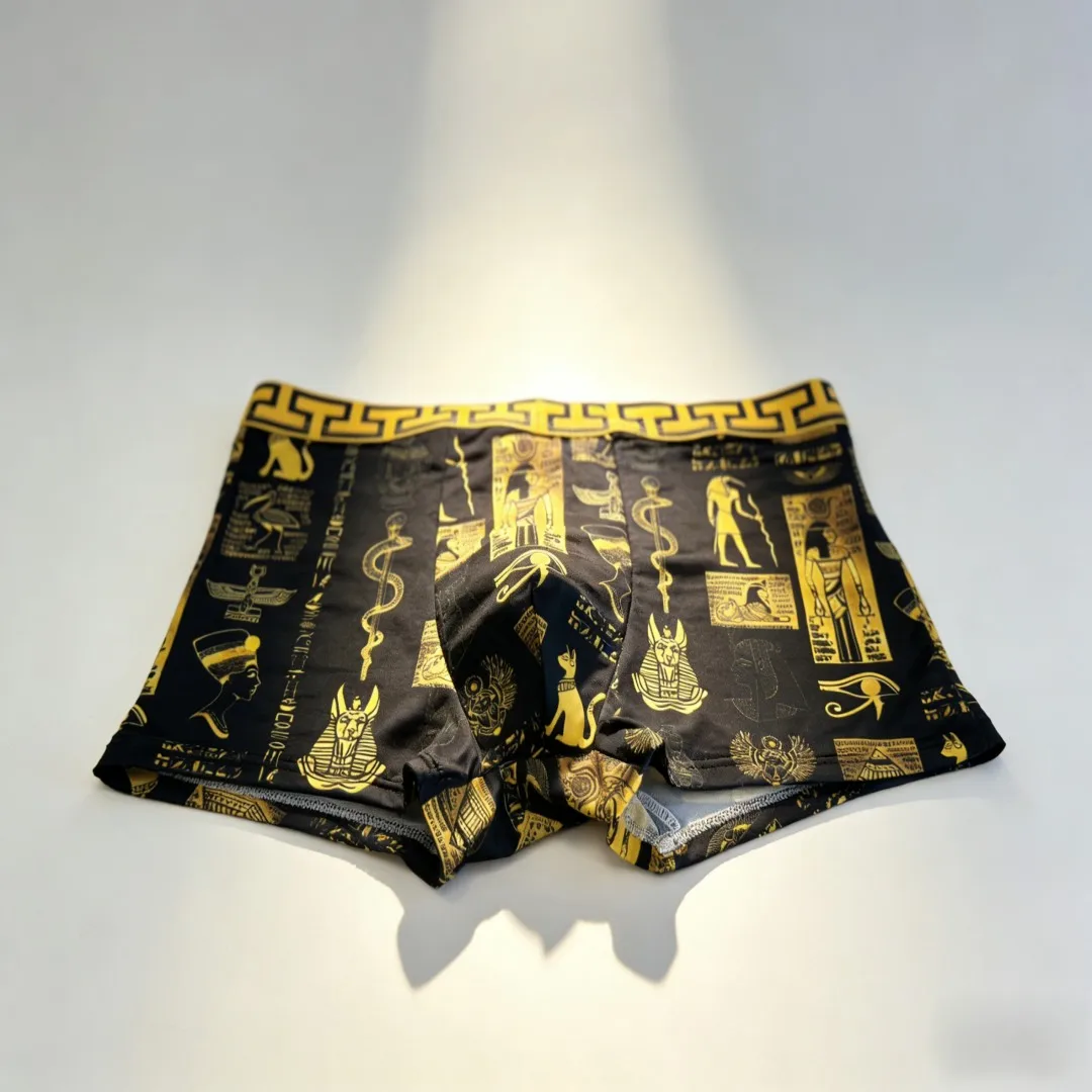 1pc Men's Underwear with Fashionable Print, Gold Luxury Design, Elastic Design Suitable for Casual Occasions, Comfortable for Ex
1pc Men's Underwear with Fashionable Print, Gold Luxury Design, Elastic Design Suitable for Casual Occasions, Comfortable for Ex