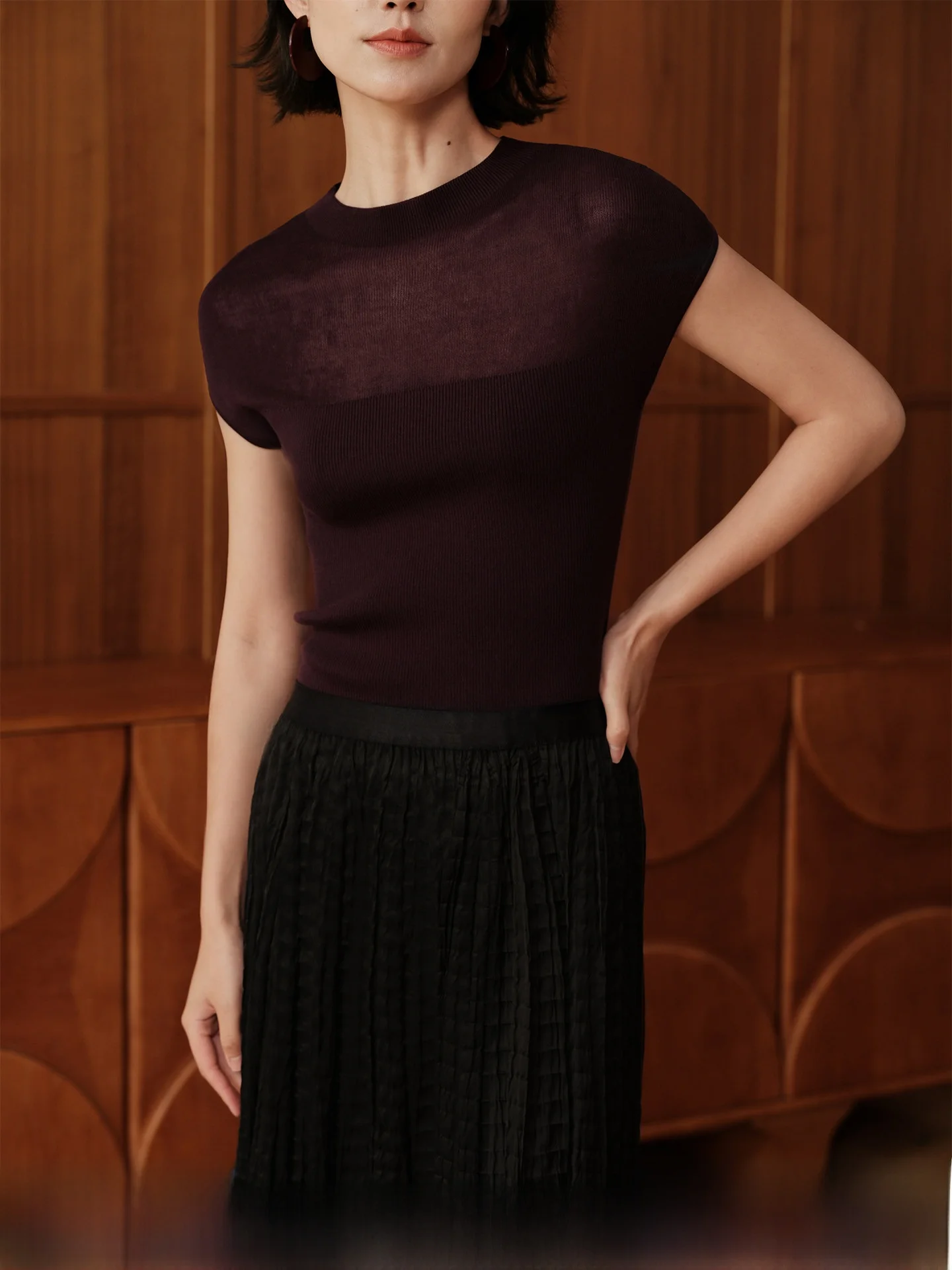Chimei Rihua Short Sleeve Knitted T-Shirt Three-acetate Lyocell Thin Splice Simple Design Women's Fashion Spring Season
Chimei Rihua Short Sleeve Knitted T-Shirt Three-acetate Lyocell Thin Splice Simple Design Women's Fashion Spring Season