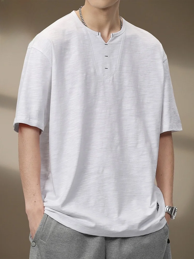 Мужская футболка с V-образным вырезом и коротким рукавом, свободного кроя, легкая, дышащая, летняя, из смесового хлопка и полиэстера
Мужская футболка с V-образным вырезом и коротким рукавом, свободного кроя, легкая, дышащая, летняя, из смесового хлопка и полиэстера