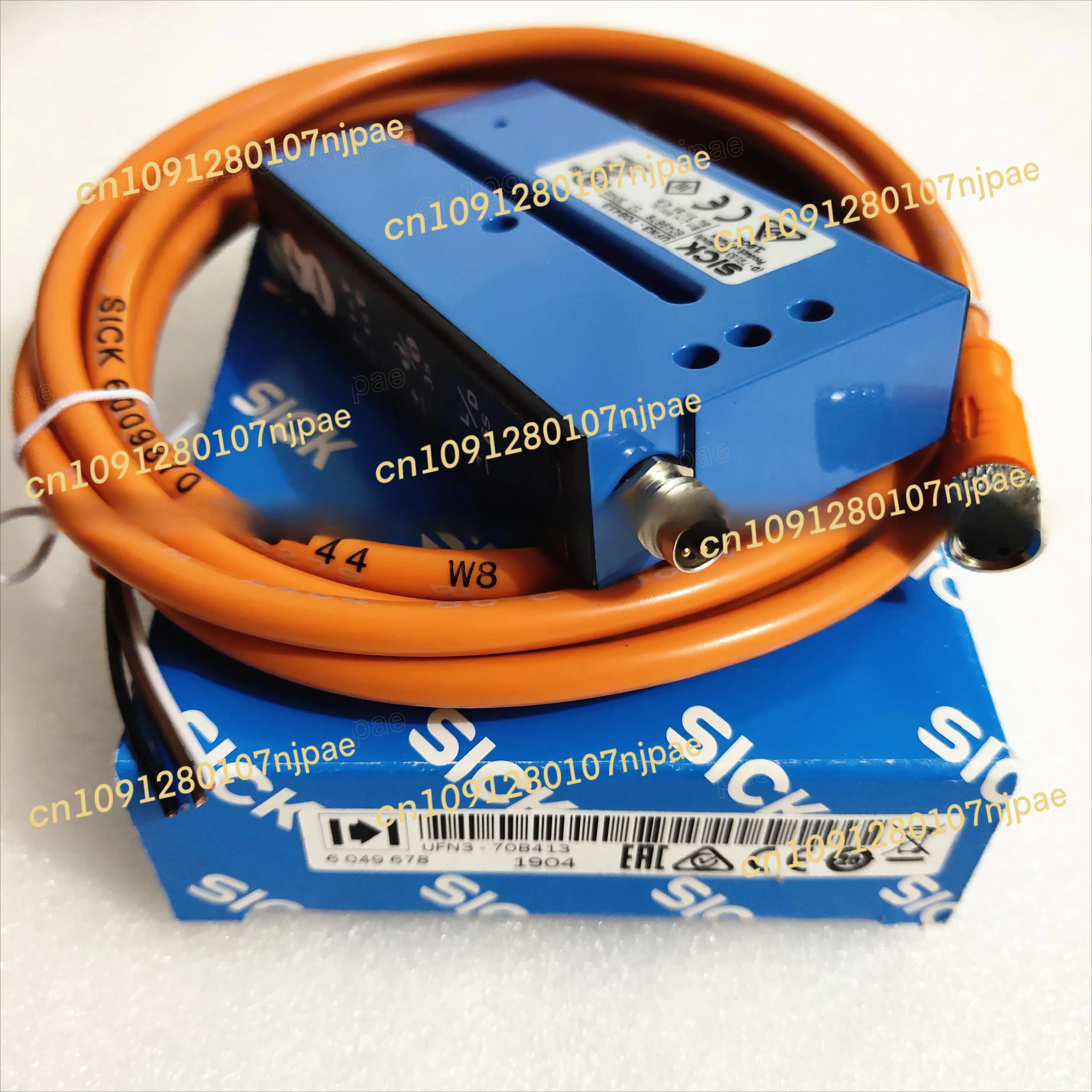 НОВИНКА В наличии UFN3-70B413 6049678 Sick Оригинальный новый ультразвуковой фотоэлектрический датчик Замена UF3-70B410 с кабелем длиной 2 м
НОВИНКА В наличии UFN3-70B413 6049678 Sick Оригинальный новый ультразвуковой фотоэлектрический датчик Замена UF3-70B410 с кабелем длиной 2 м