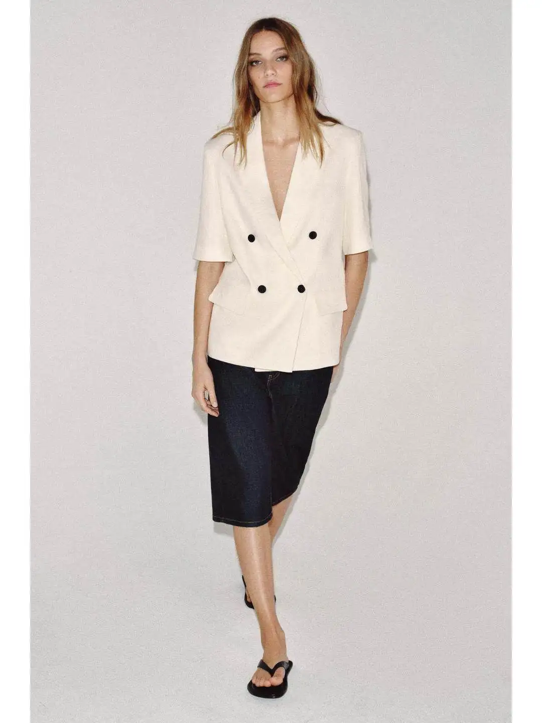 Casual Short Sleeve Suit Jacket Double Breasted Turn-down Collar Loose Fit Commute Style Simple Elegance Women's Cotton Workwear
Casual Short Sleeve Suit Jacket Double Breasted Turn-down Collar Loose Fit Commute Style Simple Elegance Women's Cotton Workwear