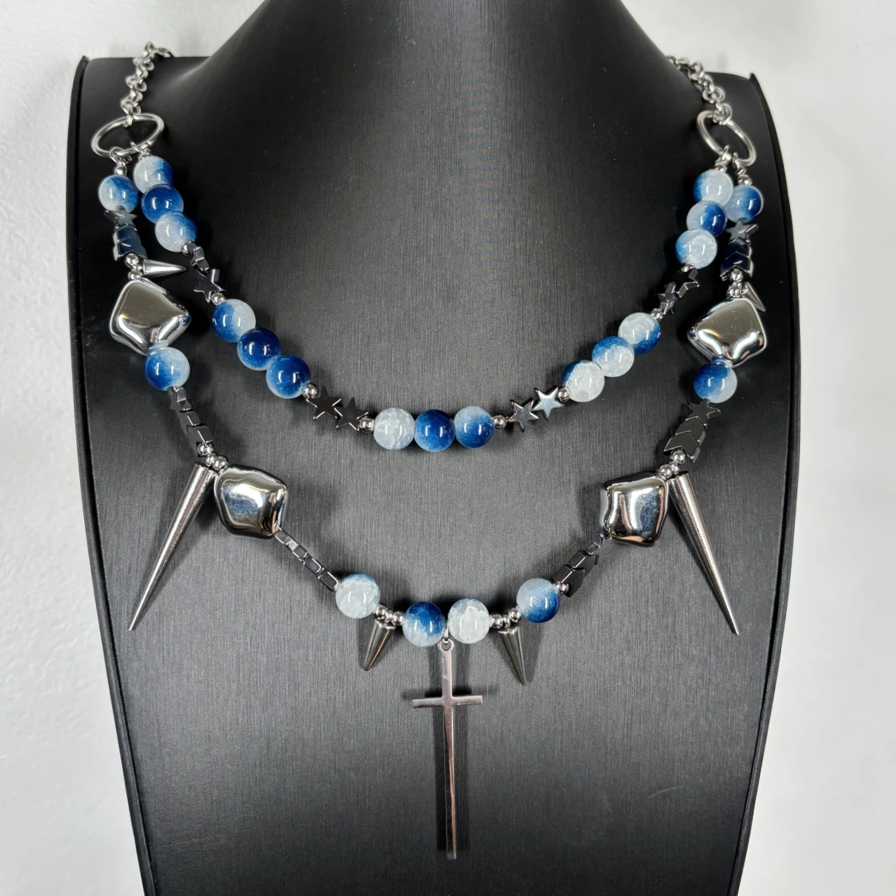 Handmade Punk Rock Piercing Spike Double Layer Chain Cross Choker for Women Men Grunge Fashion Stainless Steel Rivet Necklace
Handmade Punk Rock Piercing Spike Double Layer Chain Cross Choker for Women Men Grunge Fashion Stainless Steel Rivet Necklace