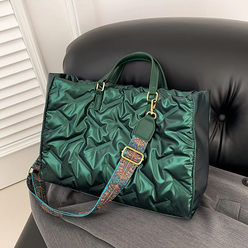 Fashion Large Tote Padded Handbags Designer Quilted Women Shoulder Bags Luxury Nylon Down Cotton Crossbody Bag Winter Tote Big
Fashion Large Tote Padded Handbags Designer Quilted Women Shoulder Bags Luxury Nylon Down Cotton Crossbody Bag Winter Tote Big